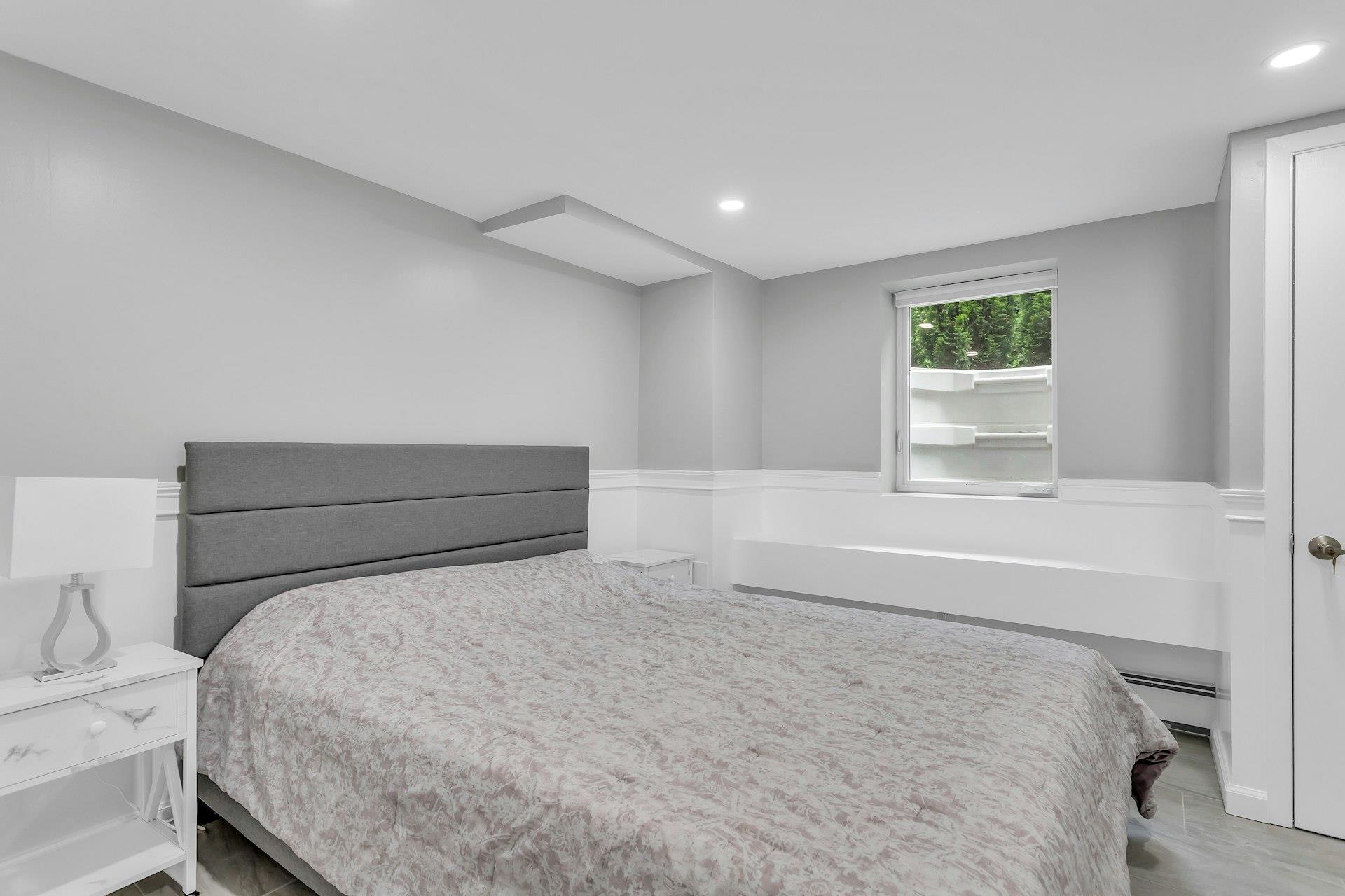 Single Family Buttonwood  Suffolk County, NY 11746, MLS-871979-28
