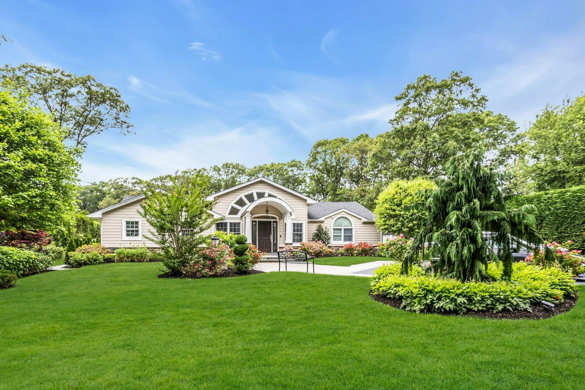 Single Family Buttonwood  Suffolk County, NY 11746, MLS-871979-3
