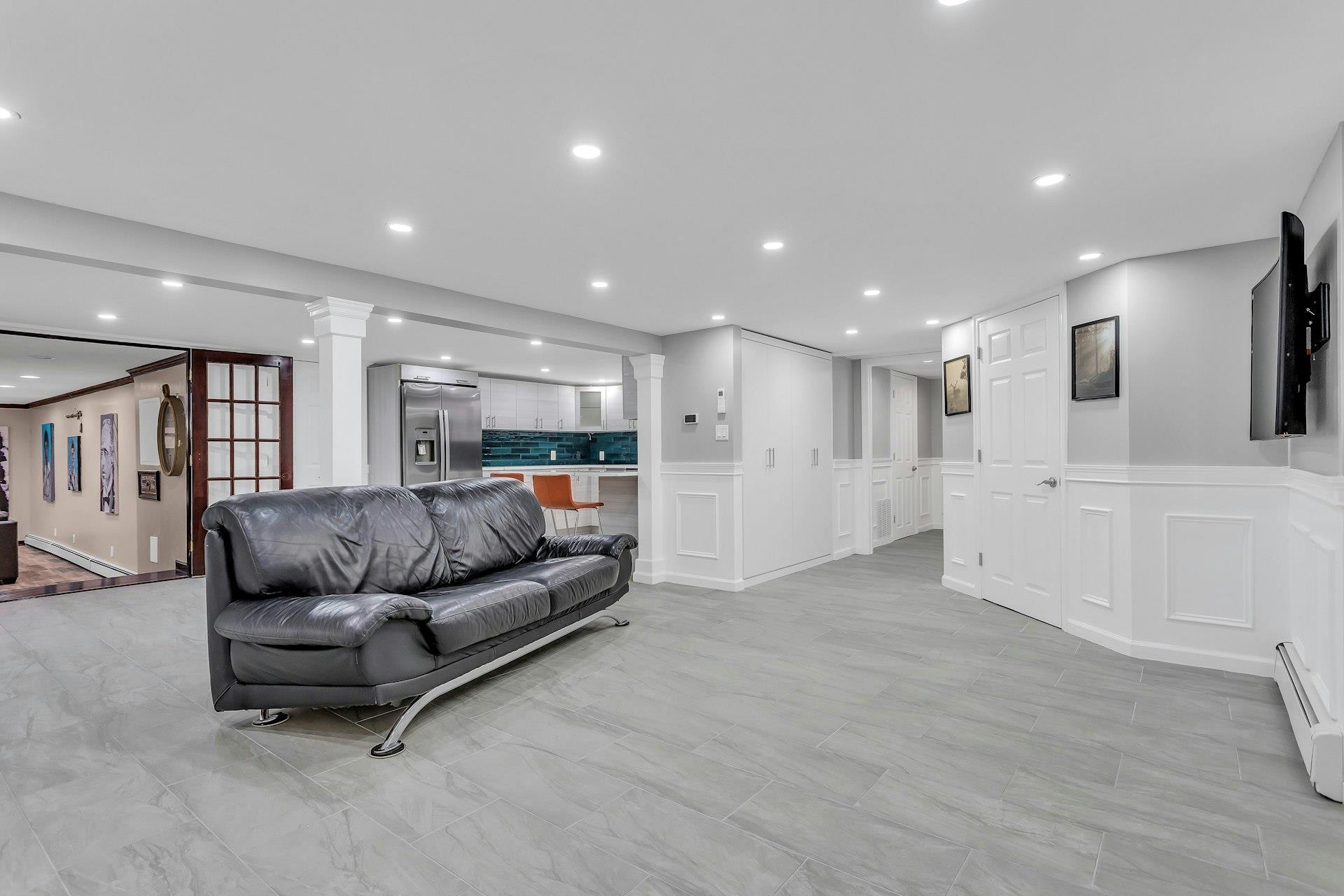 Single Family Buttonwood  Suffolk County, NY 11746, MLS-871979-32