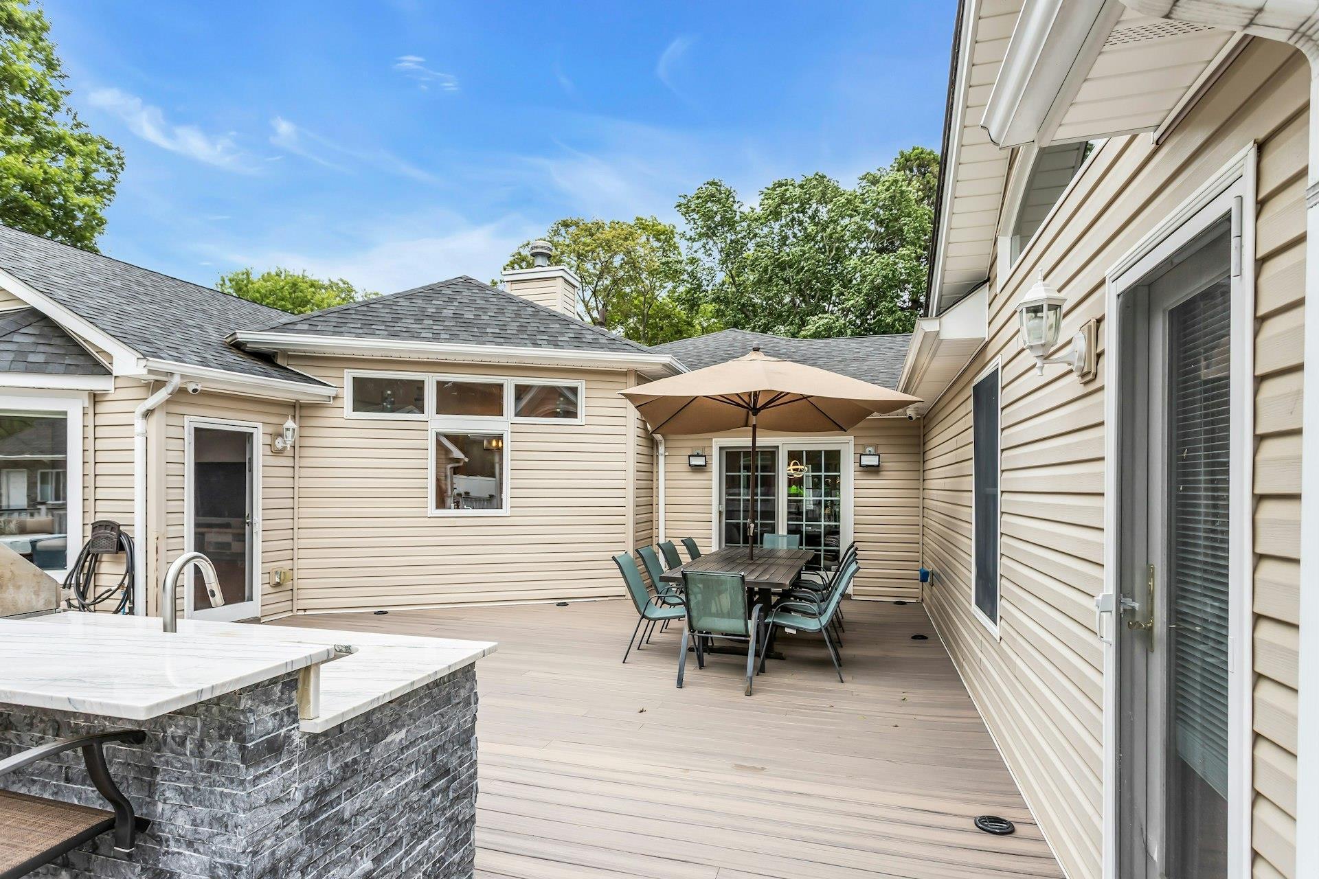 Single Family Buttonwood  Suffolk County, NY 11746, MLS-871979-38