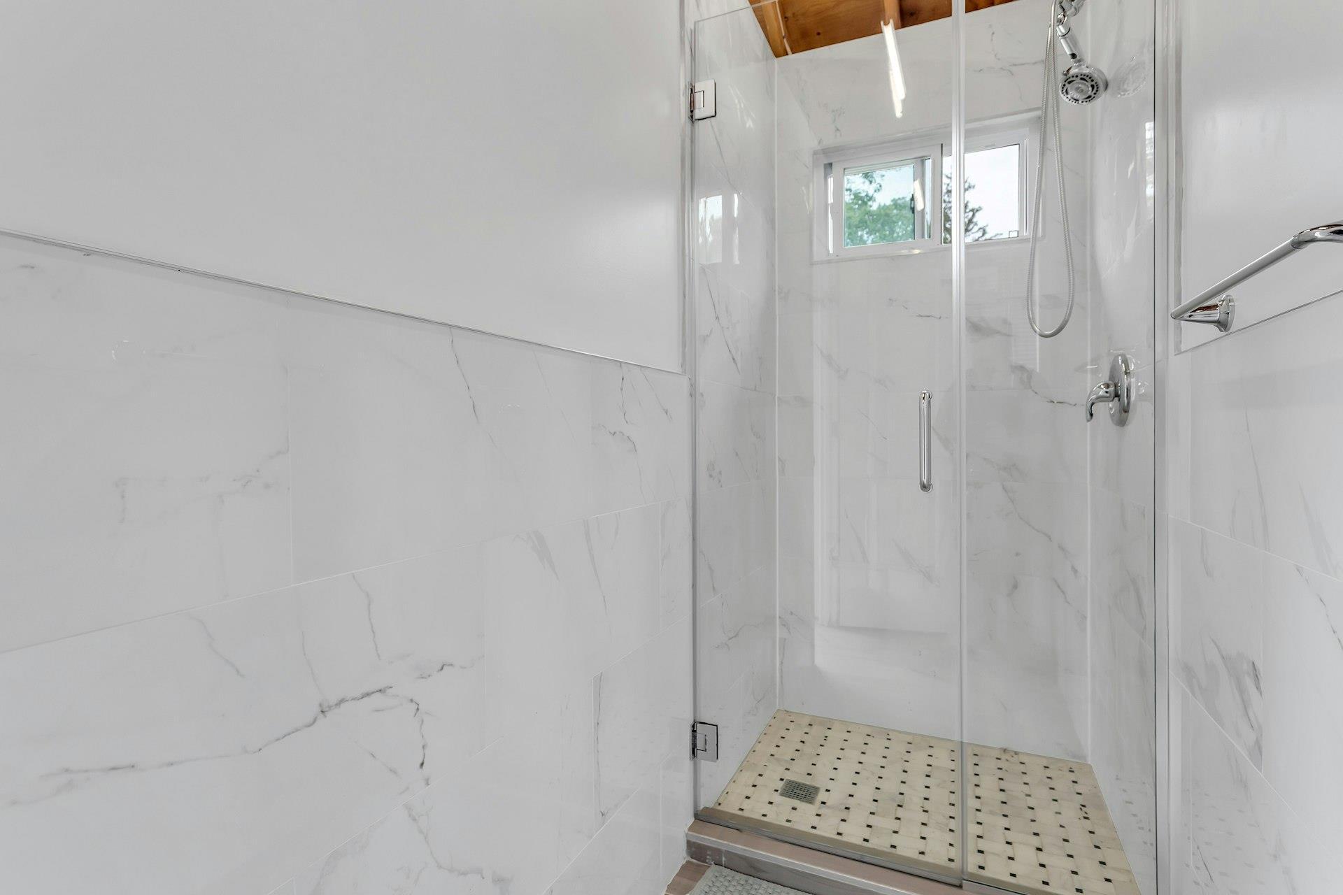 Single Family Buttonwood  Suffolk County, NY 11746, MLS-871979-41