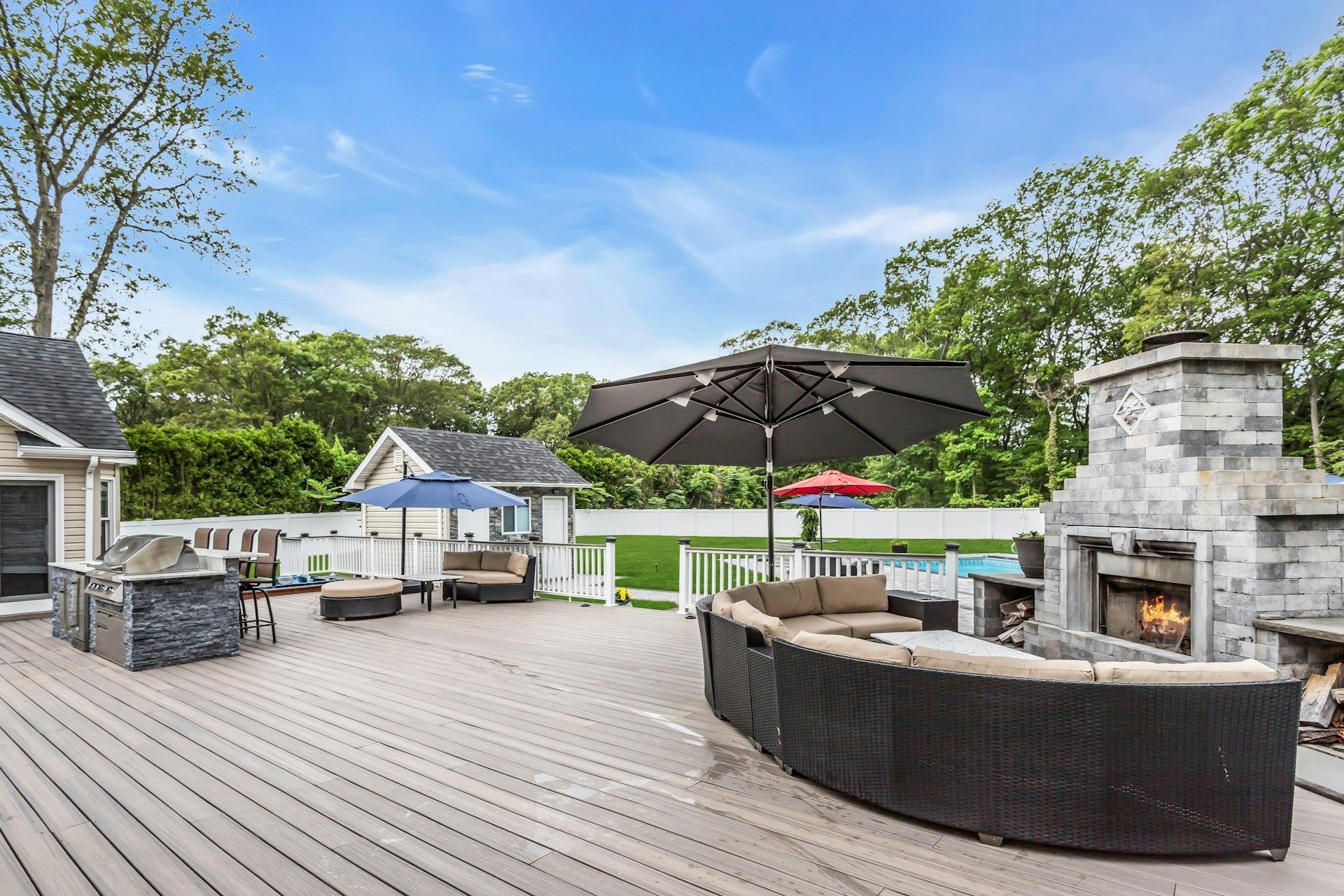 Single Family Buttonwood  Suffolk County, NY 11746, MLS-871979-44