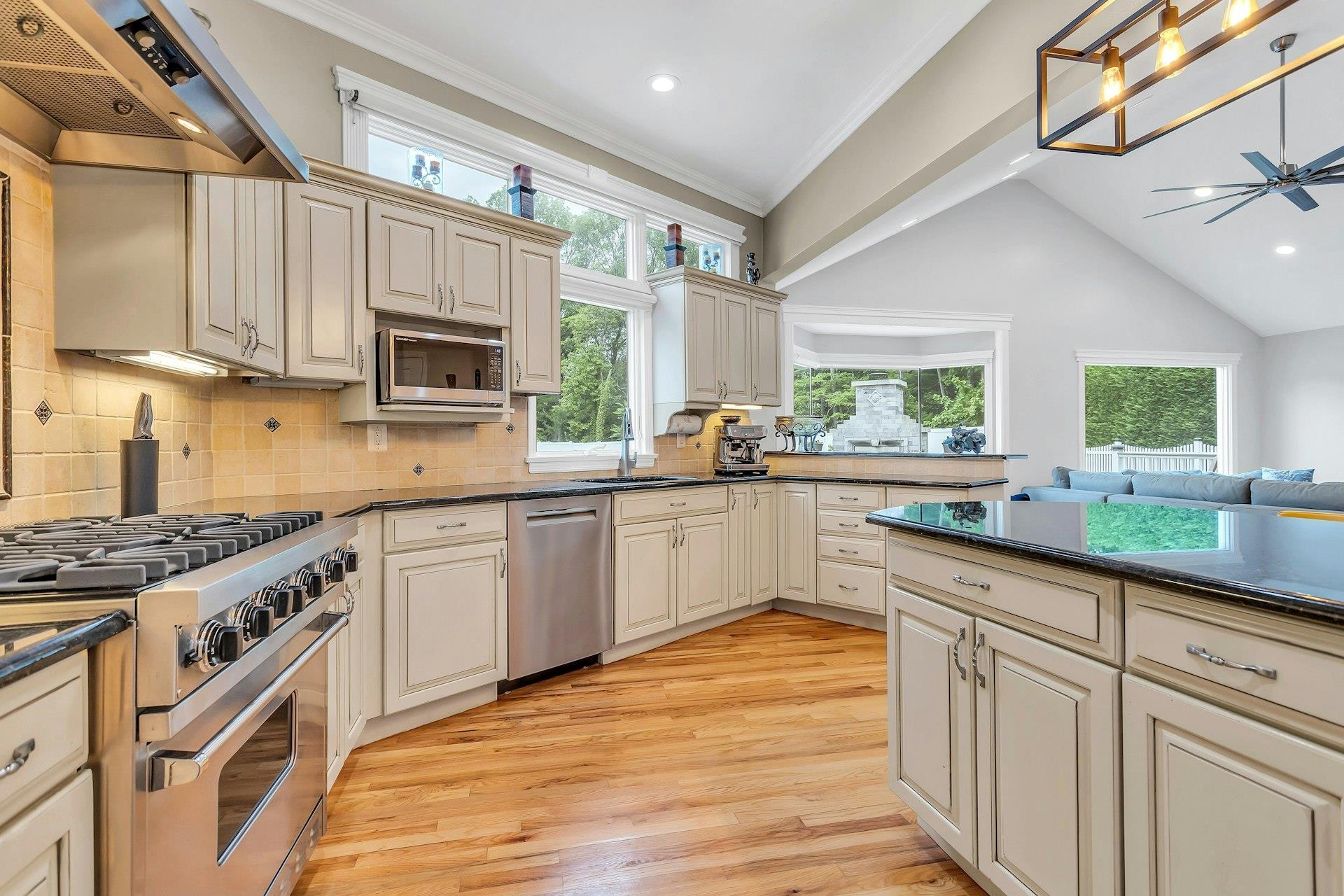 Single Family Buttonwood  Suffolk County, NY 11746, MLS-871979-9