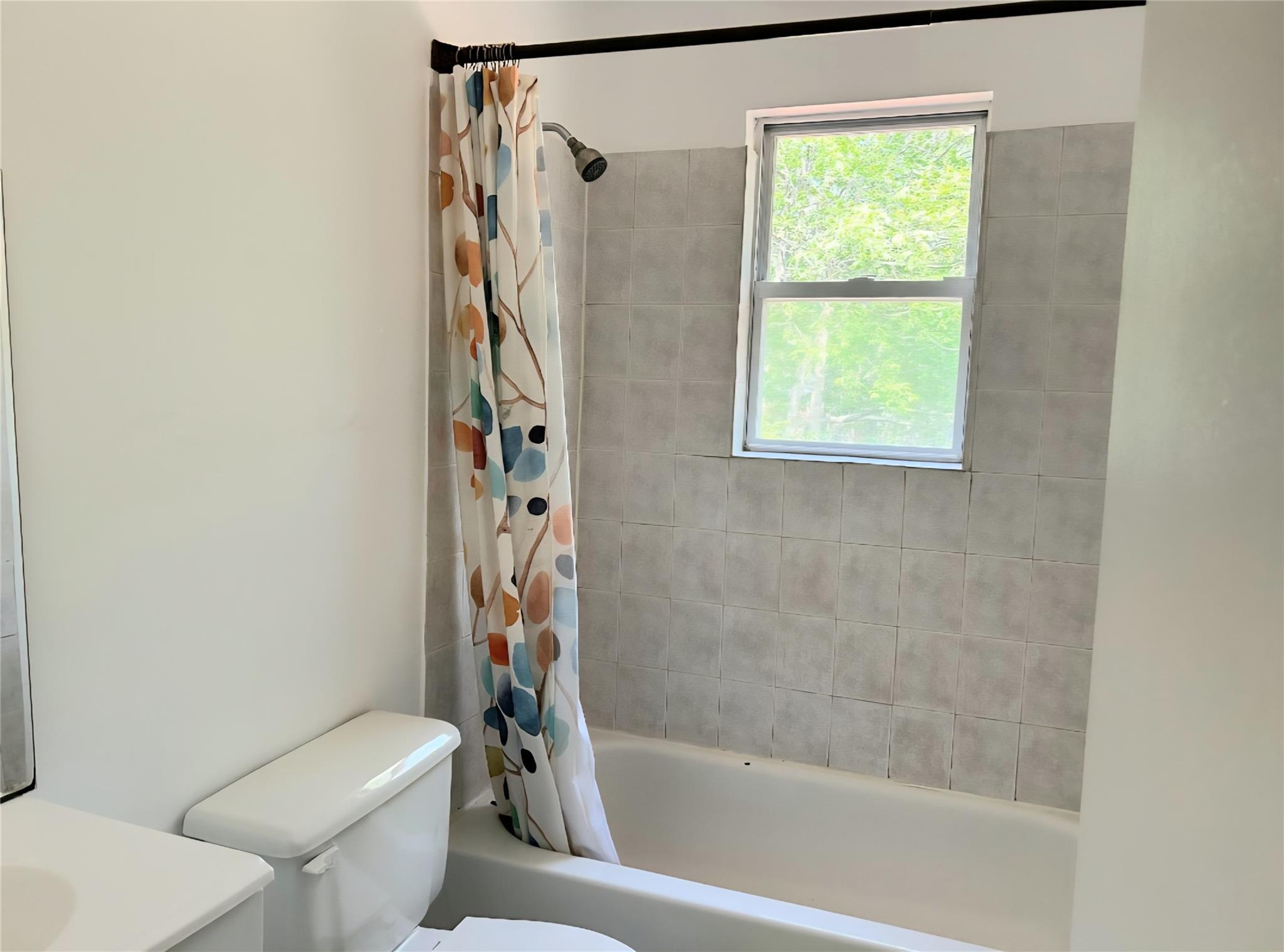Single Family Erna  Suffolk County, NY 11727, MLS-871981-20