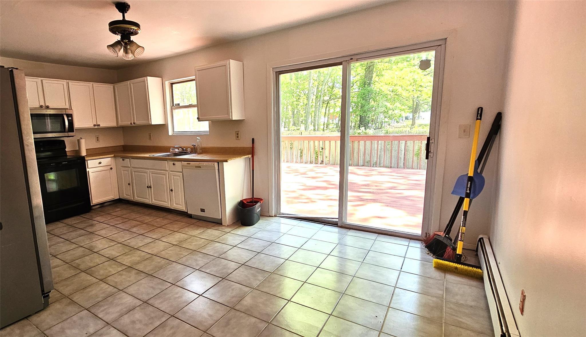 Single Family Erna  Suffolk County, NY 11727, MLS-871981-9