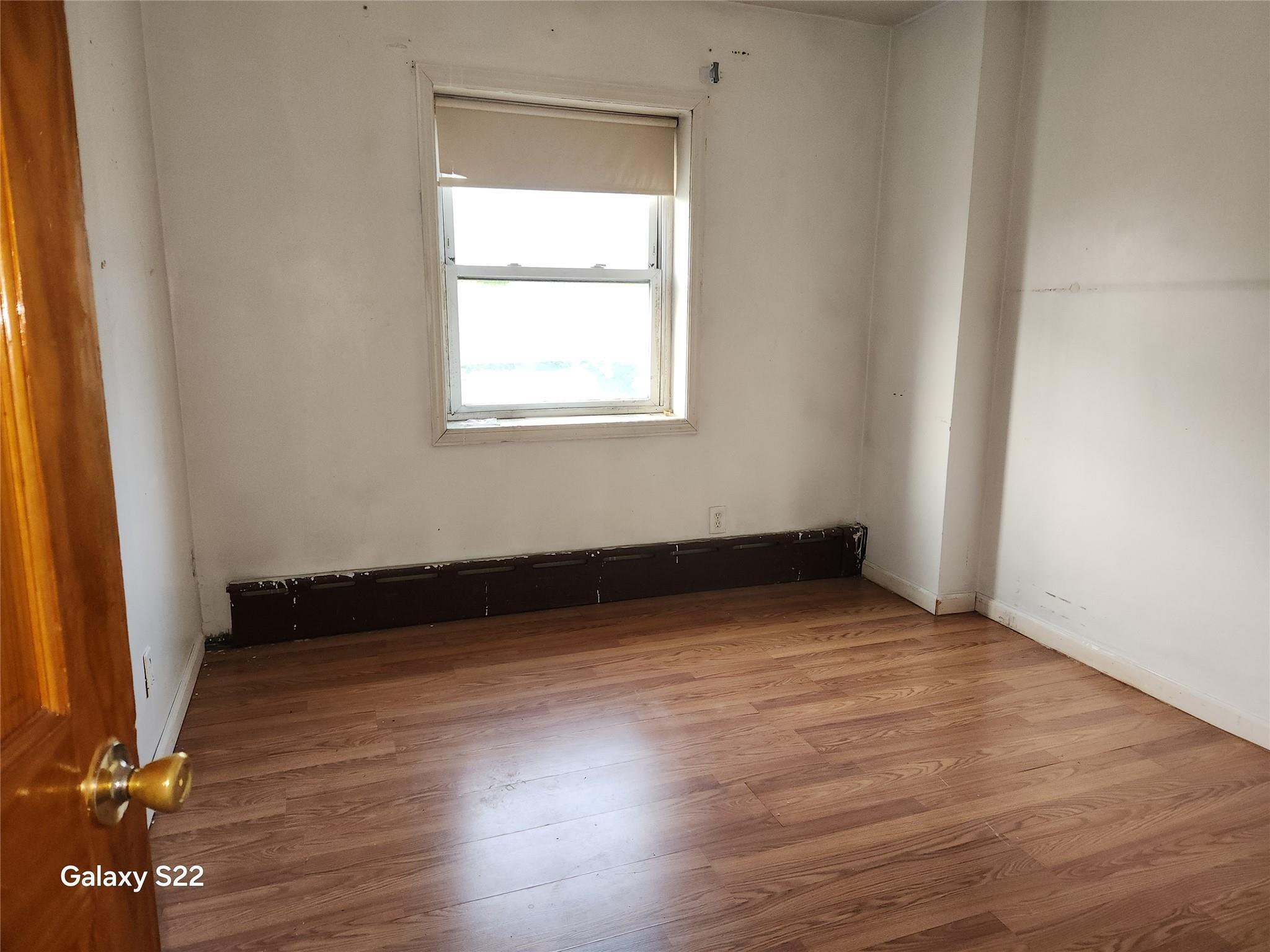 Single Family Yonkers Ave  Westchester County, NY 10701, MLS-871990-14