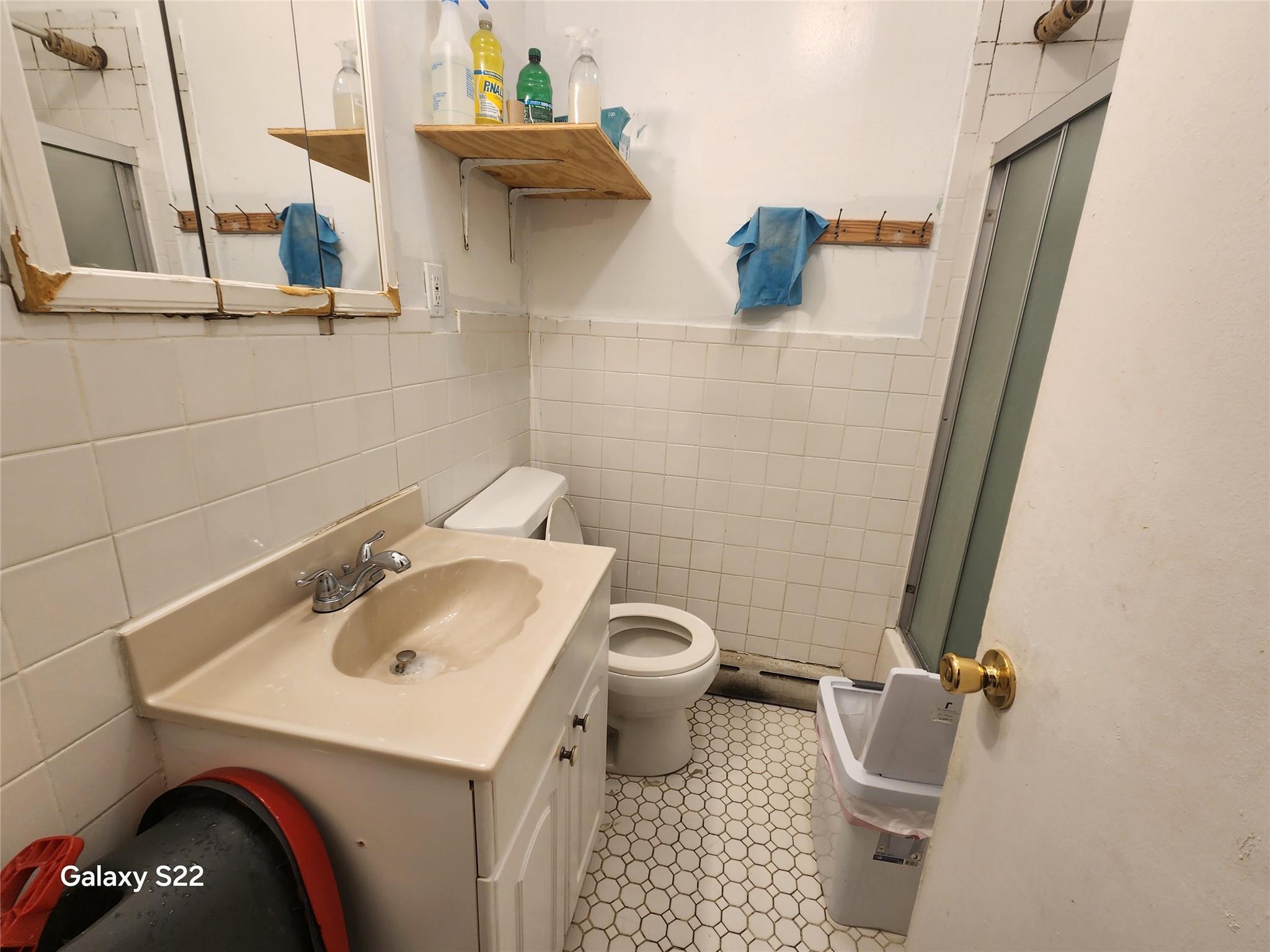 Single Family Yonkers Ave  Westchester County, NY 10701, MLS-871990-3