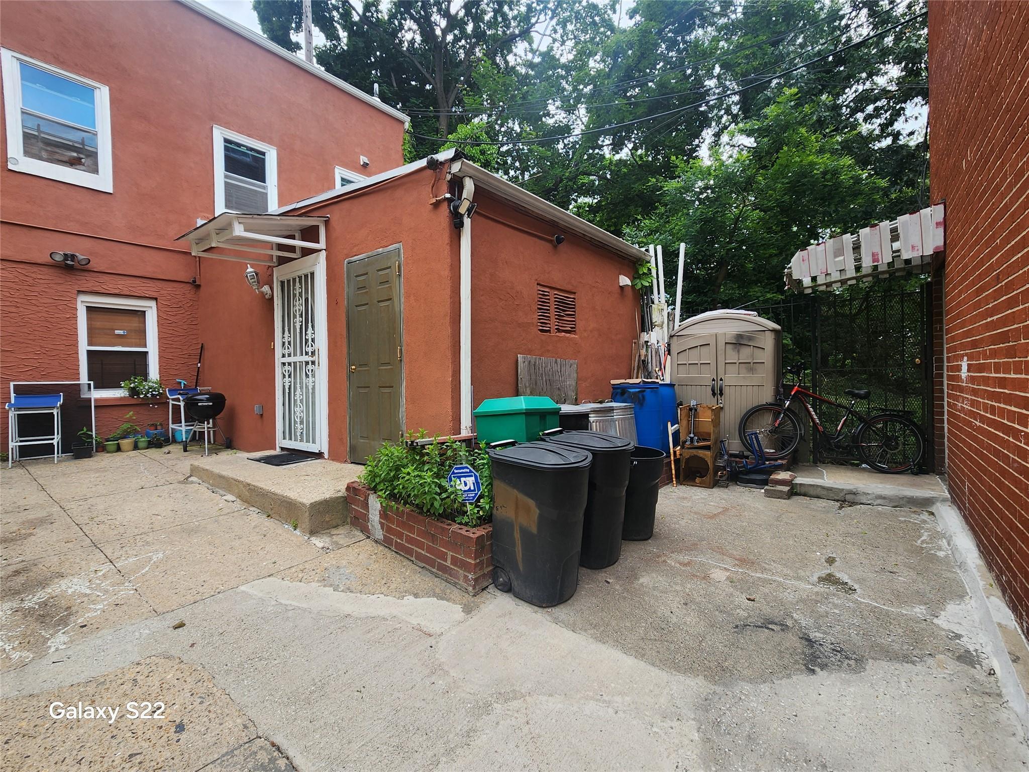 Single Family Yonkers Ave  Westchester County, NY 10701, MLS-871990-6