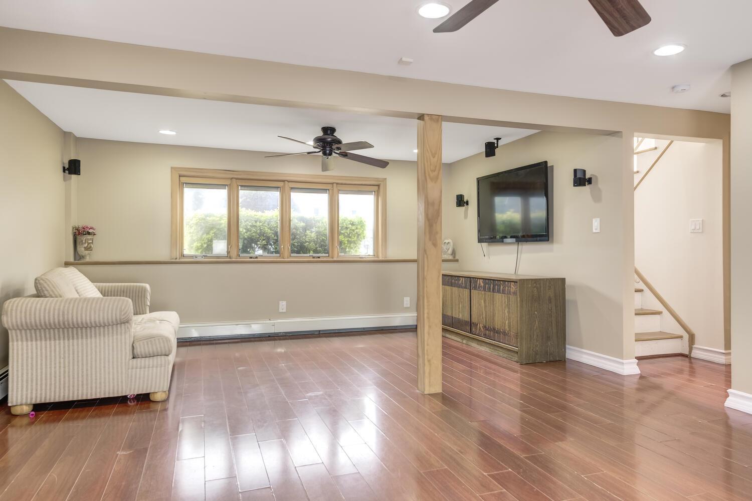 Single Family Suzanne  Nassau County, NY 11714, MLS-871998-12