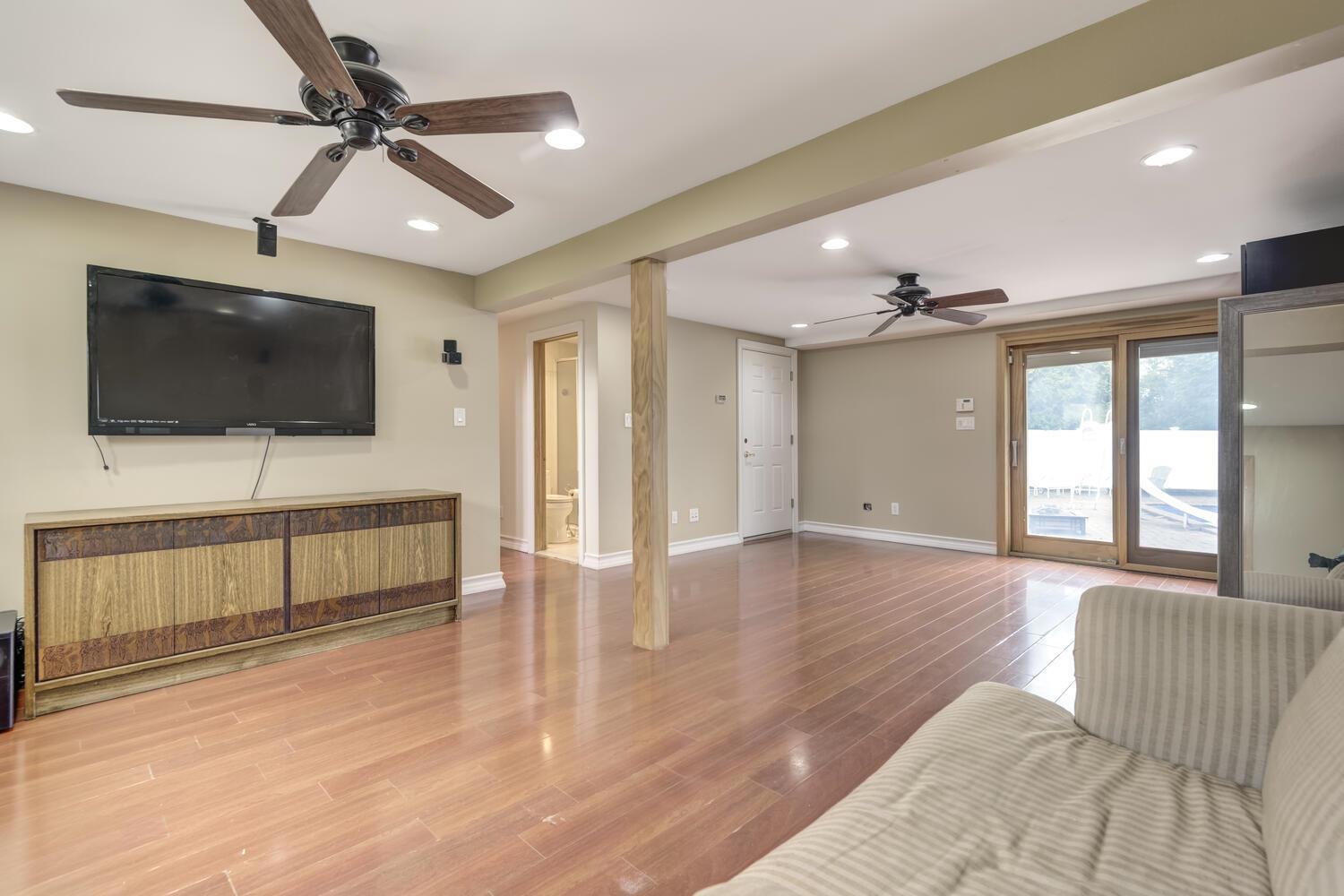 Single Family Suzanne  Nassau County, NY 11714, MLS-871998-13