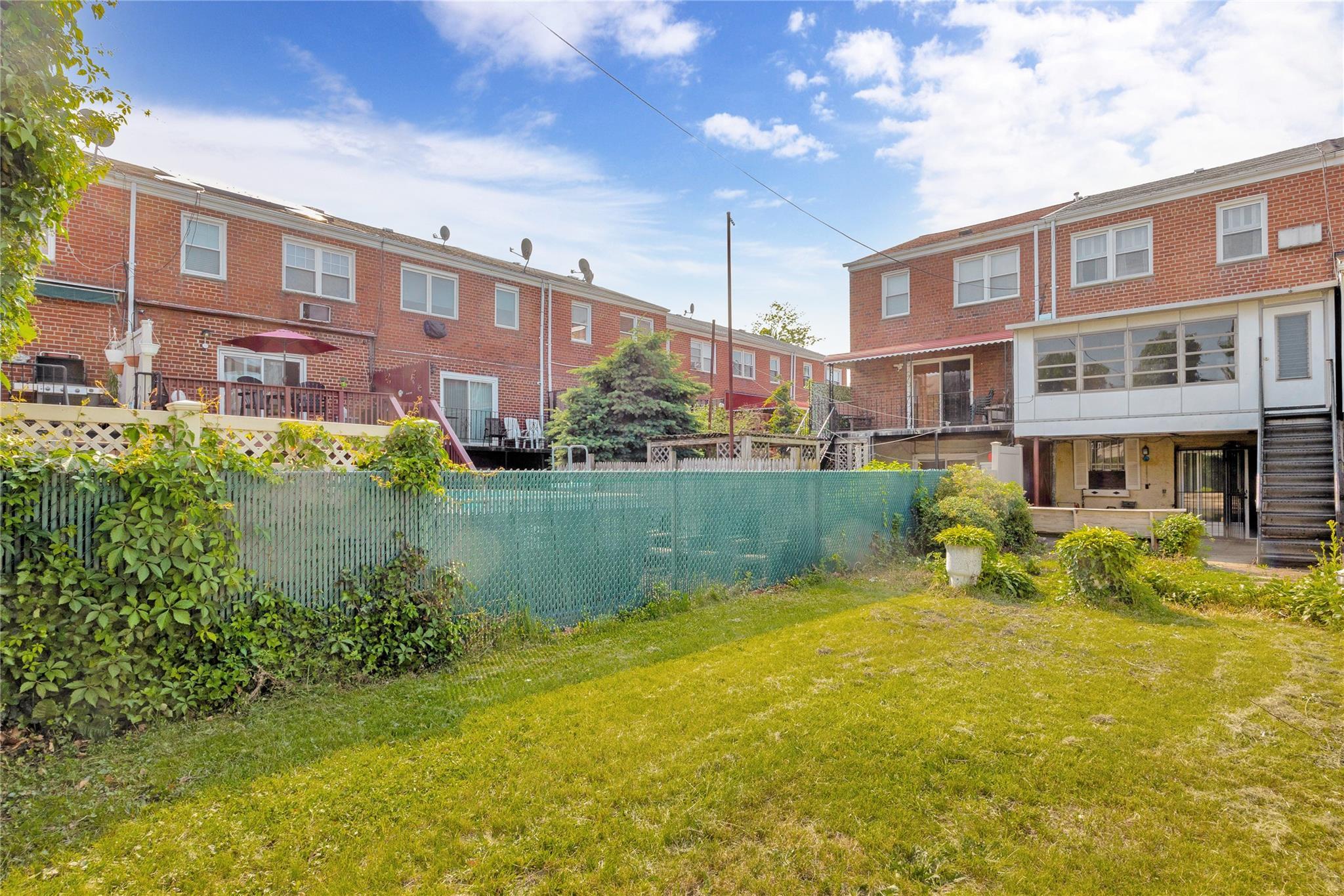 Single Family 61  Queens, NY 11379, MLS-872000-23