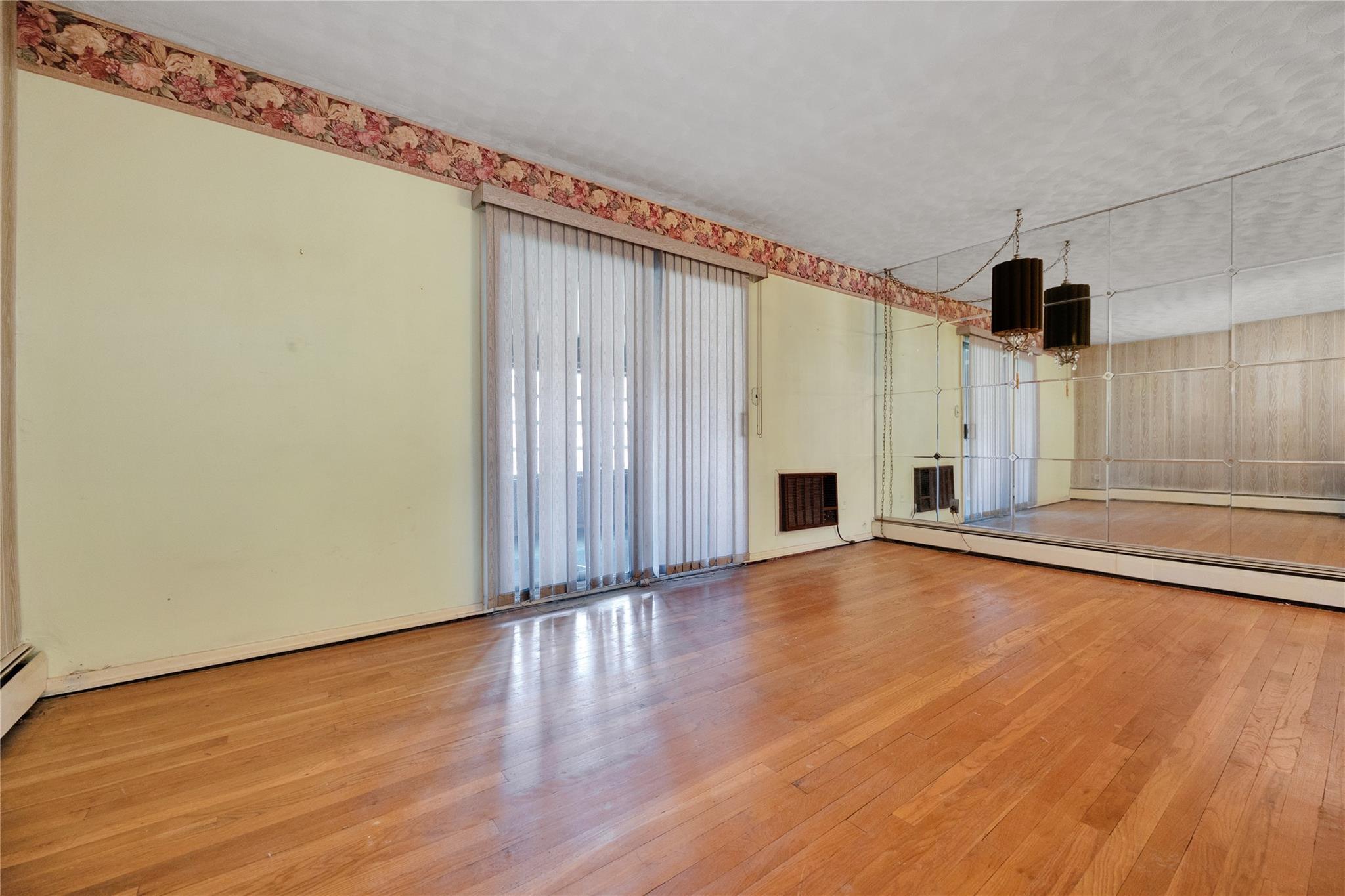 Single Family 61  Queens, NY 11379, MLS-872000-7