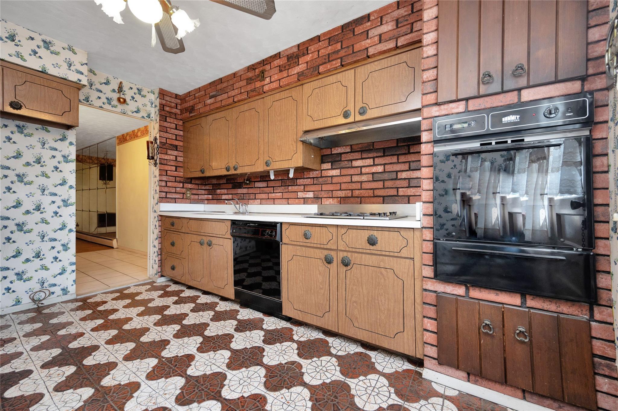 Single Family 61  Queens, NY 11379, MLS-872000-9
