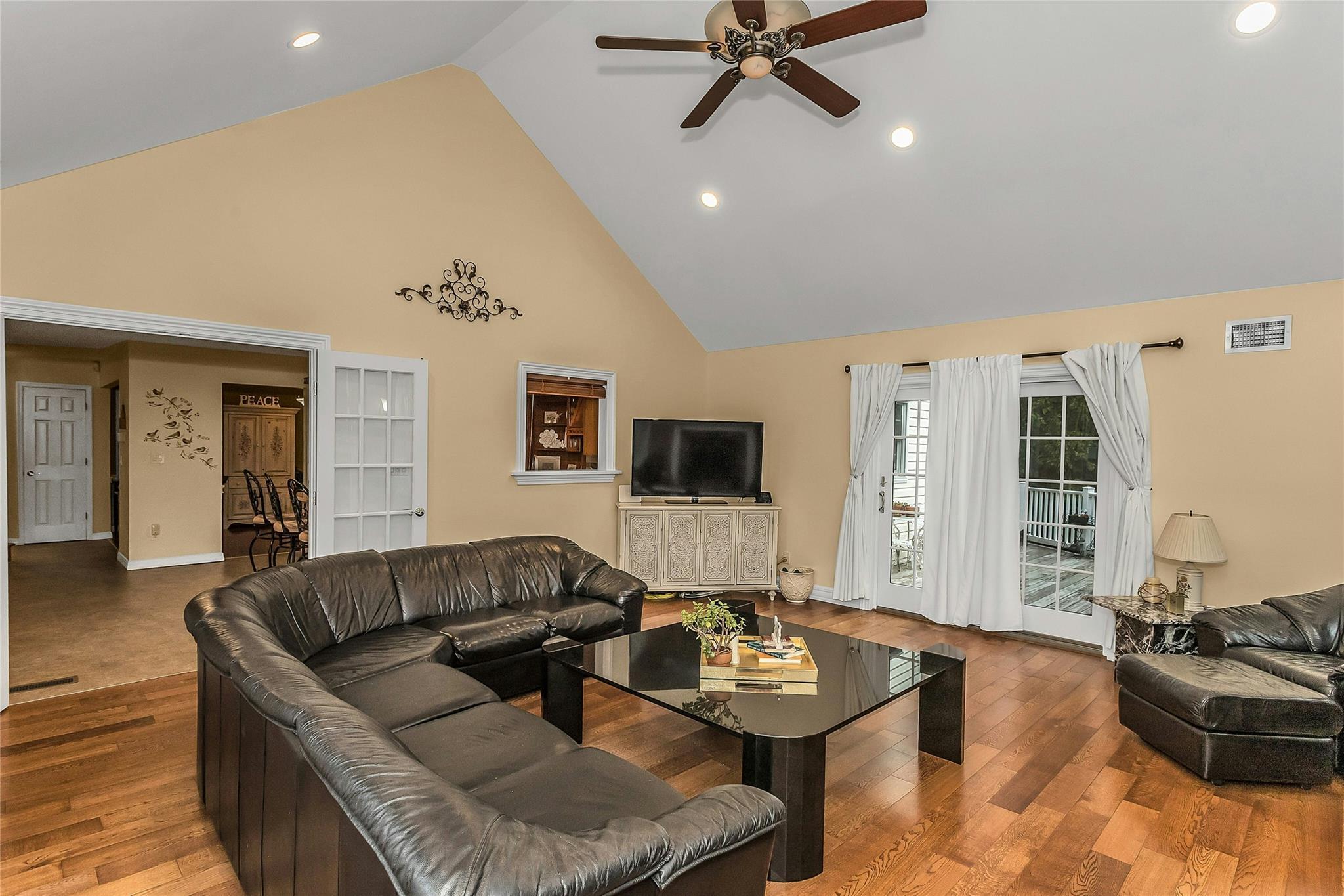 Single Family Abbey  Suffolk County, NY 11733, MLS-872010-11