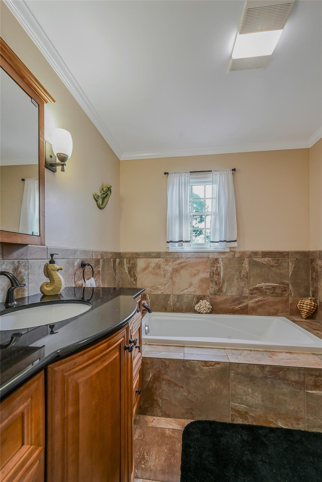 Single Family Abbey  Suffolk County, NY 11733, MLS-872010-27