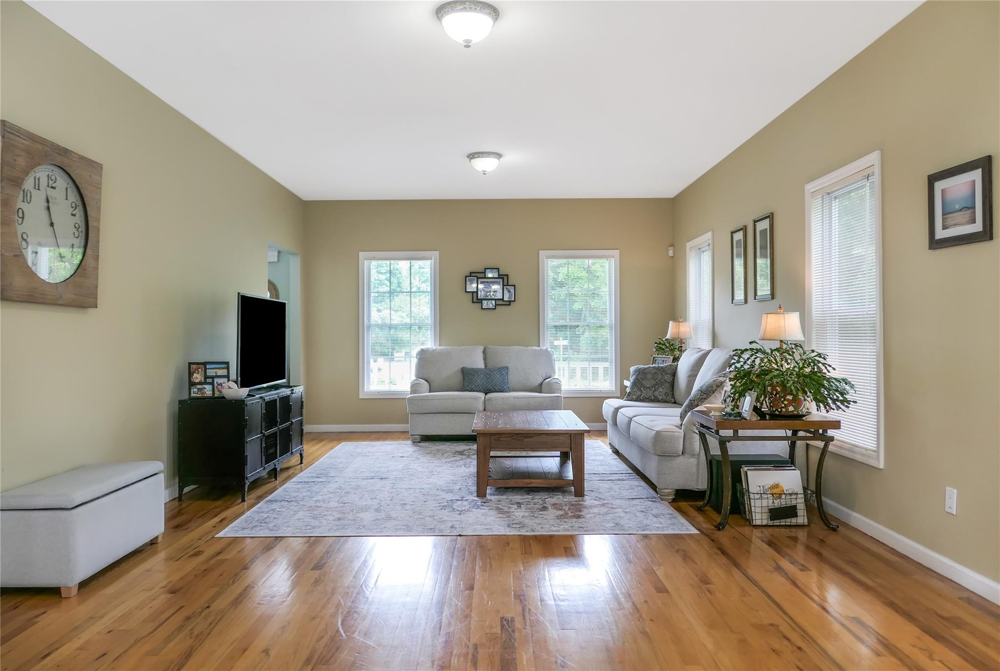 Single Family Moss Creek  Suffolk County, NY 11772, MLS-872018-10