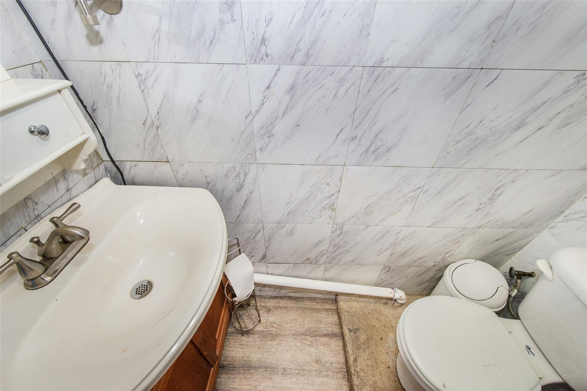 Single Family Bristow  Bronx, NY 10459, MLS-872048-22