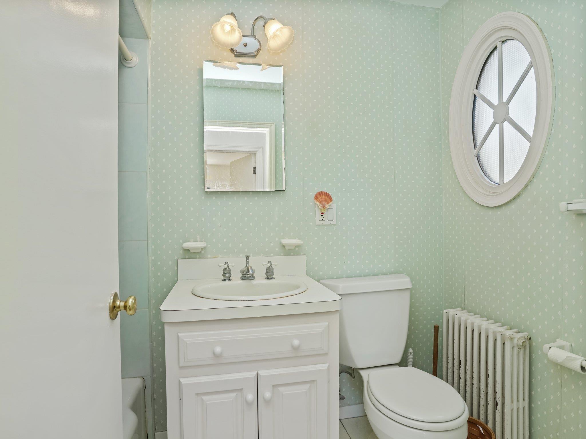 Single Family Huckleberry  Suffolk County, NY 11946, MLS-872053-35