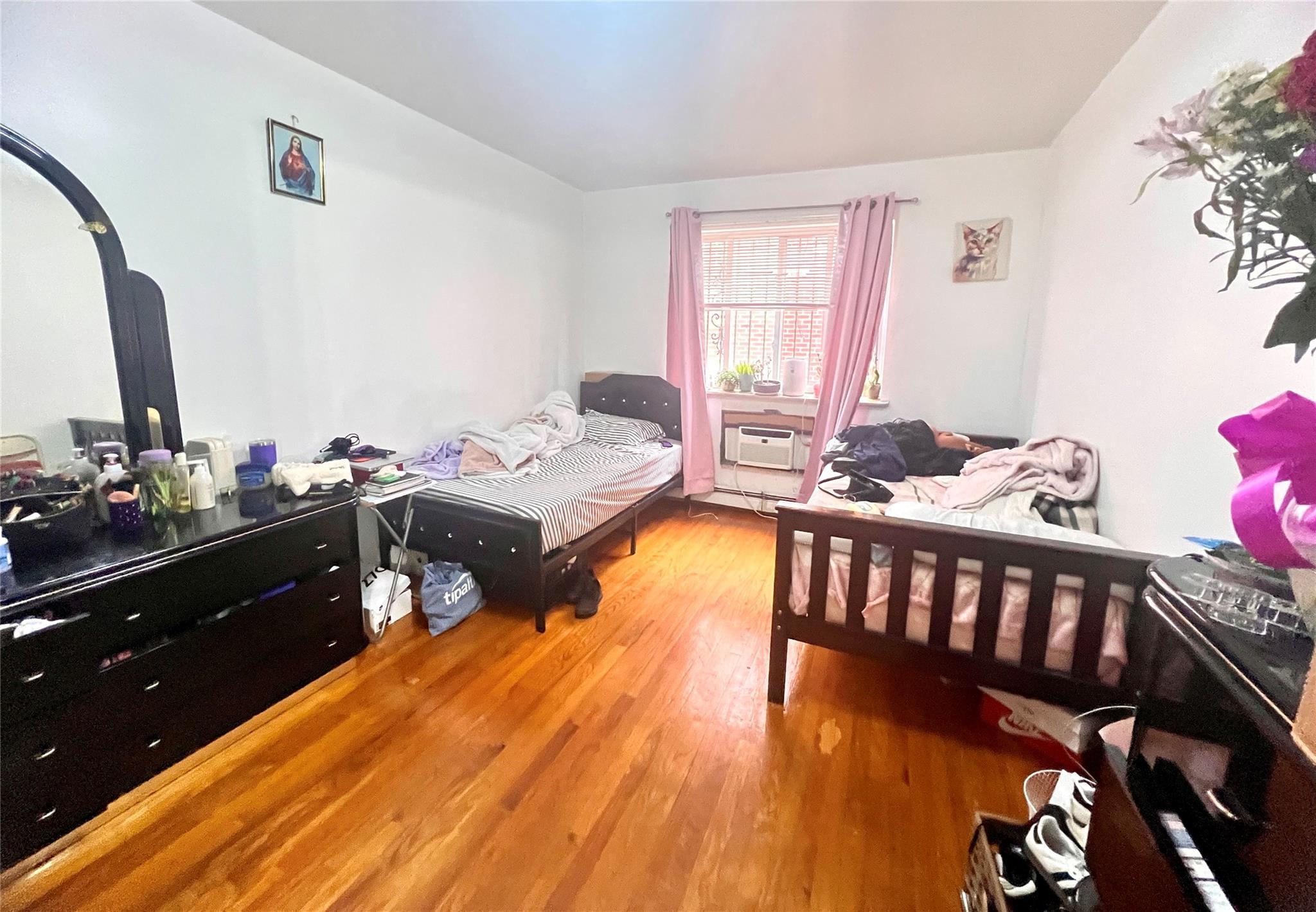 Single Family Case  Queens, NY 11373, MLS-872064-5