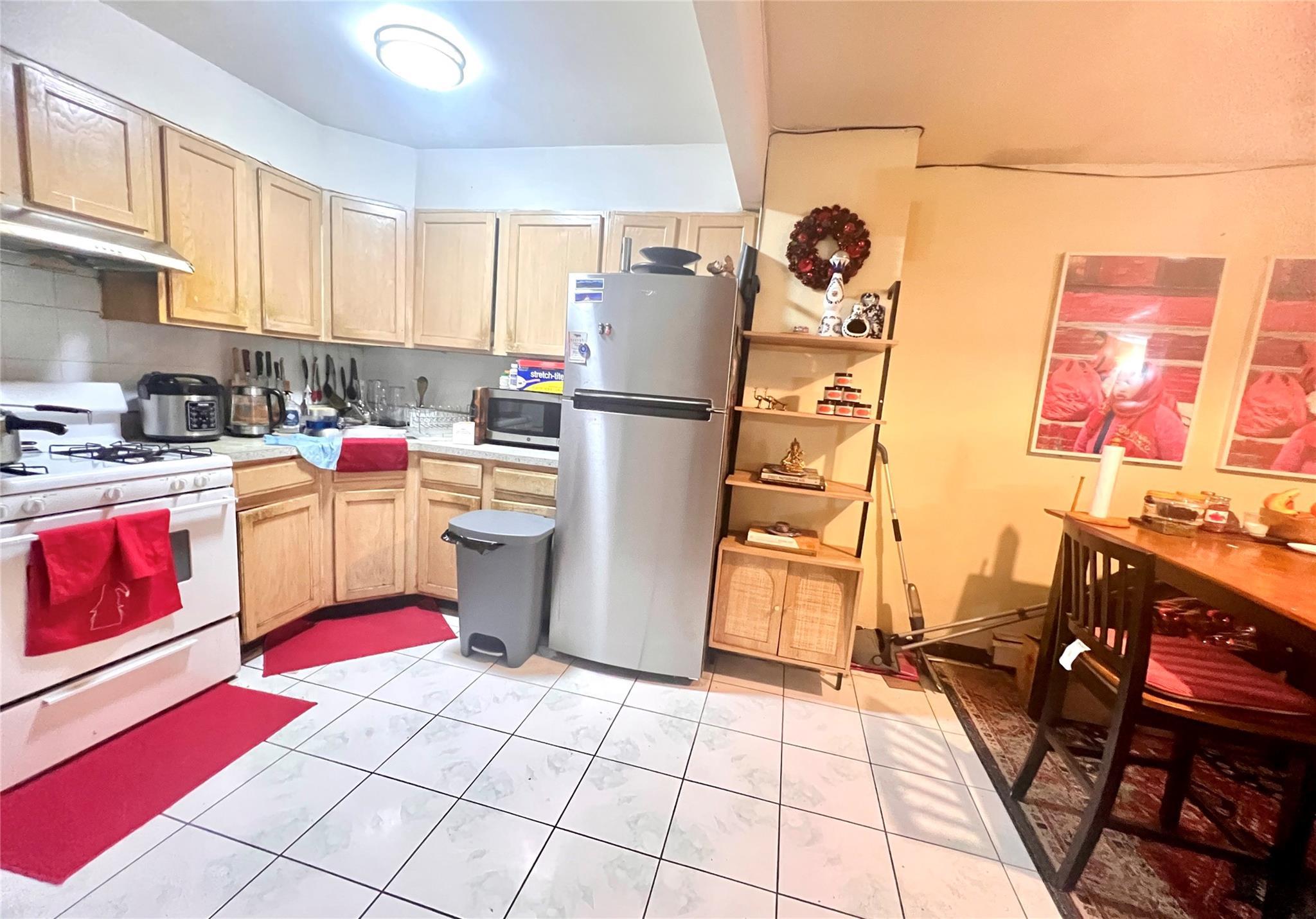 Single Family Case  Queens, NY 11373, MLS-872064-7