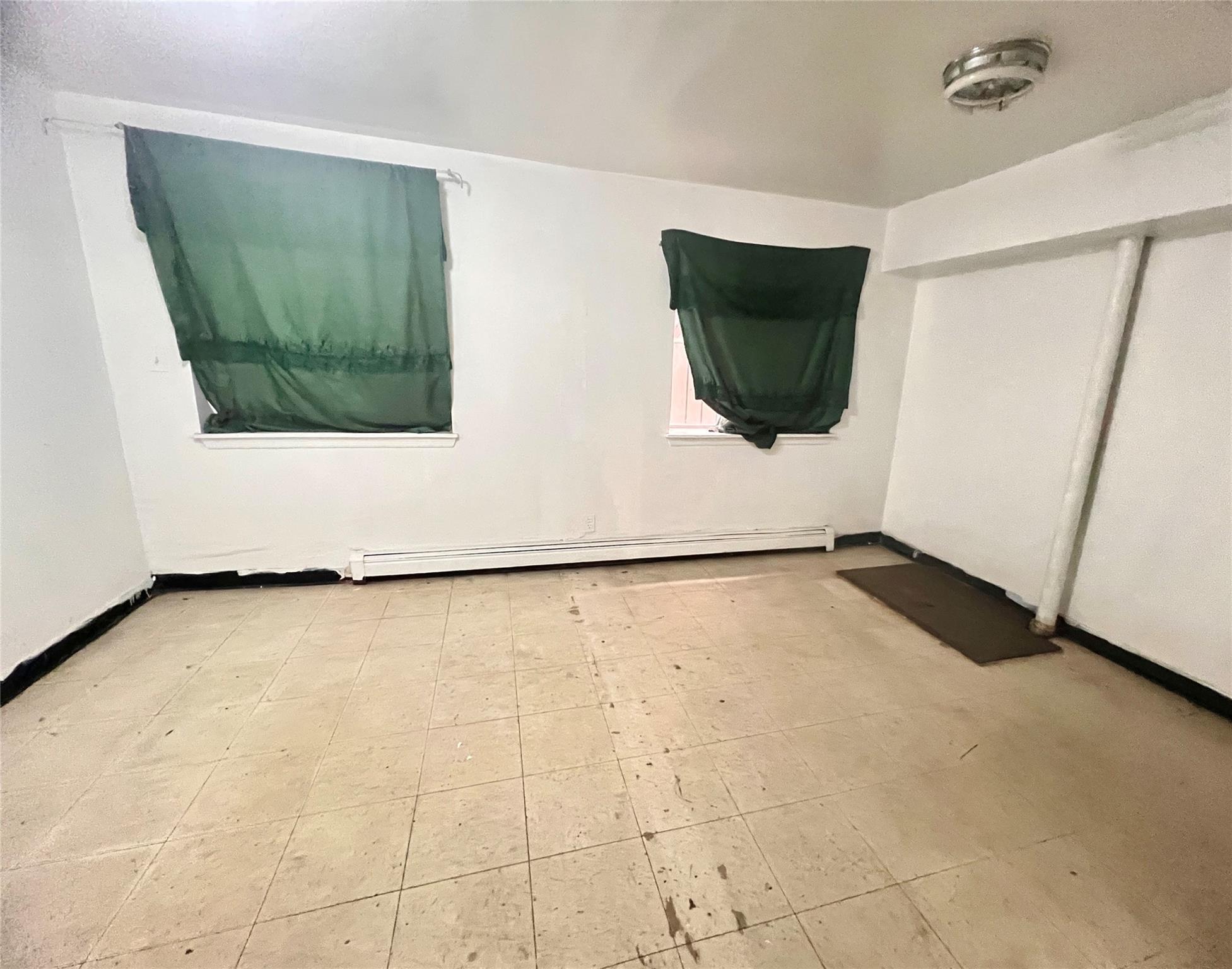 Single Family Case  Queens, NY 11373, MLS-872064-9