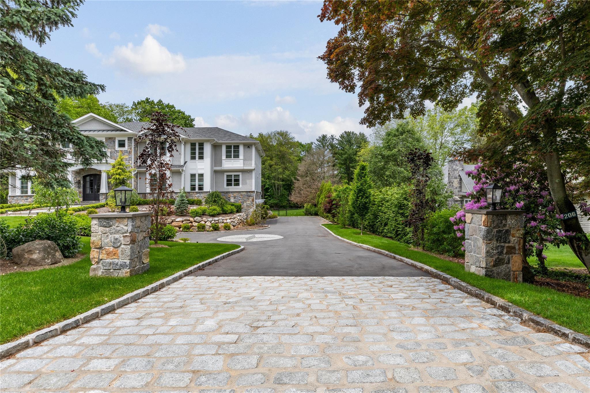 Single Family Eastview  Nassau County, NY 11545, MLS-872086-34
