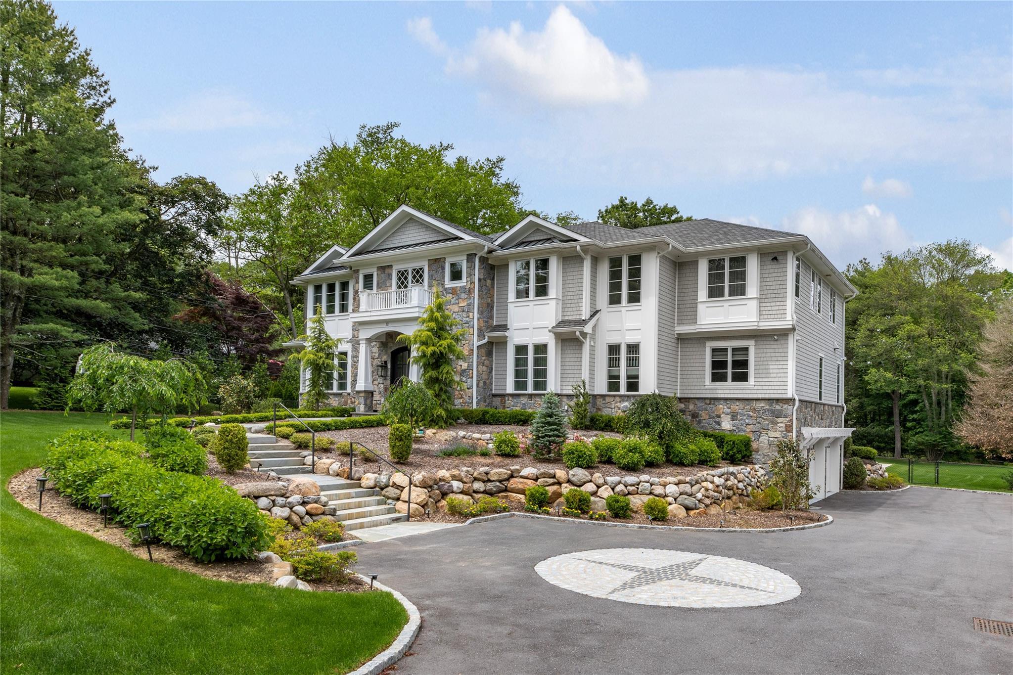 Single Family Eastview  Nassau County, NY 11545, MLS-872086-35