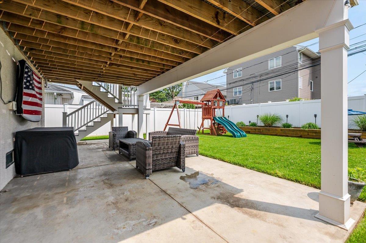 Single Family Hudson  Nassau County, NY 11561, MLS-872088-32