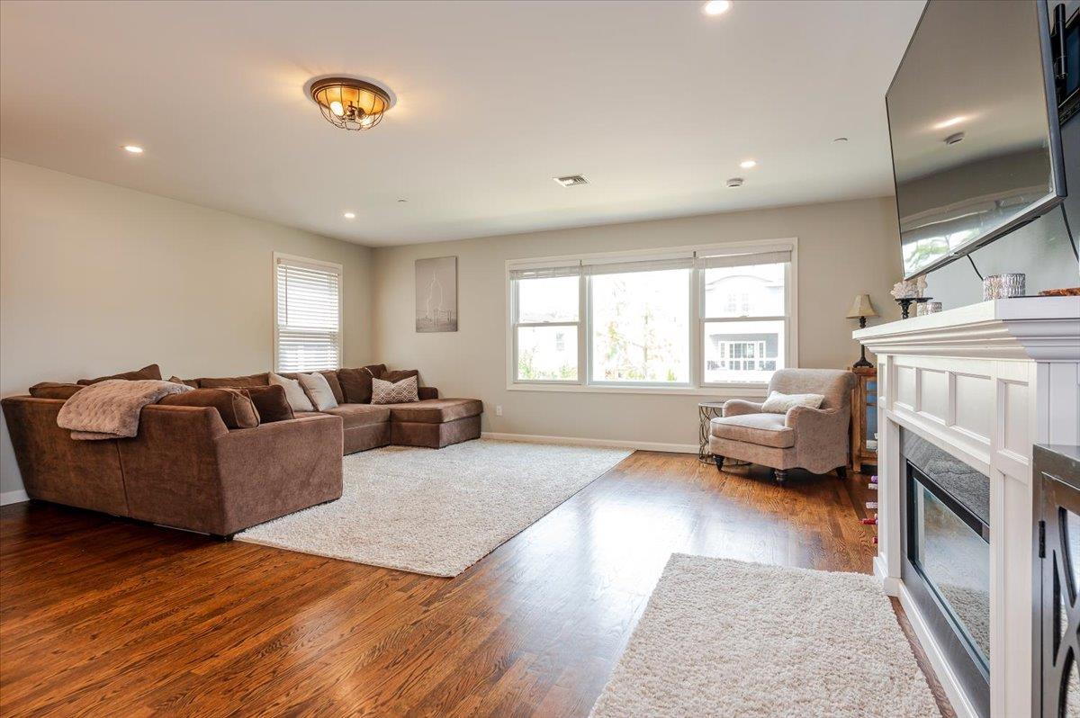 Single Family Hudson  Nassau County, NY 11561, MLS-872088-6