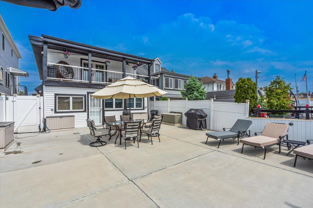 Single Family 95th  Queens, NY 11414, MLS-872105-29