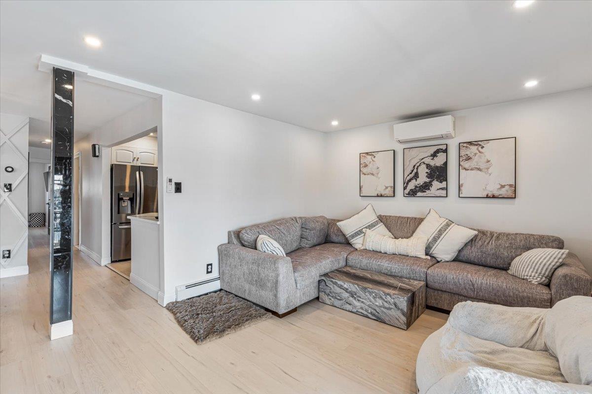 Single Family 95th  Queens, NY 11414, MLS-872105-4