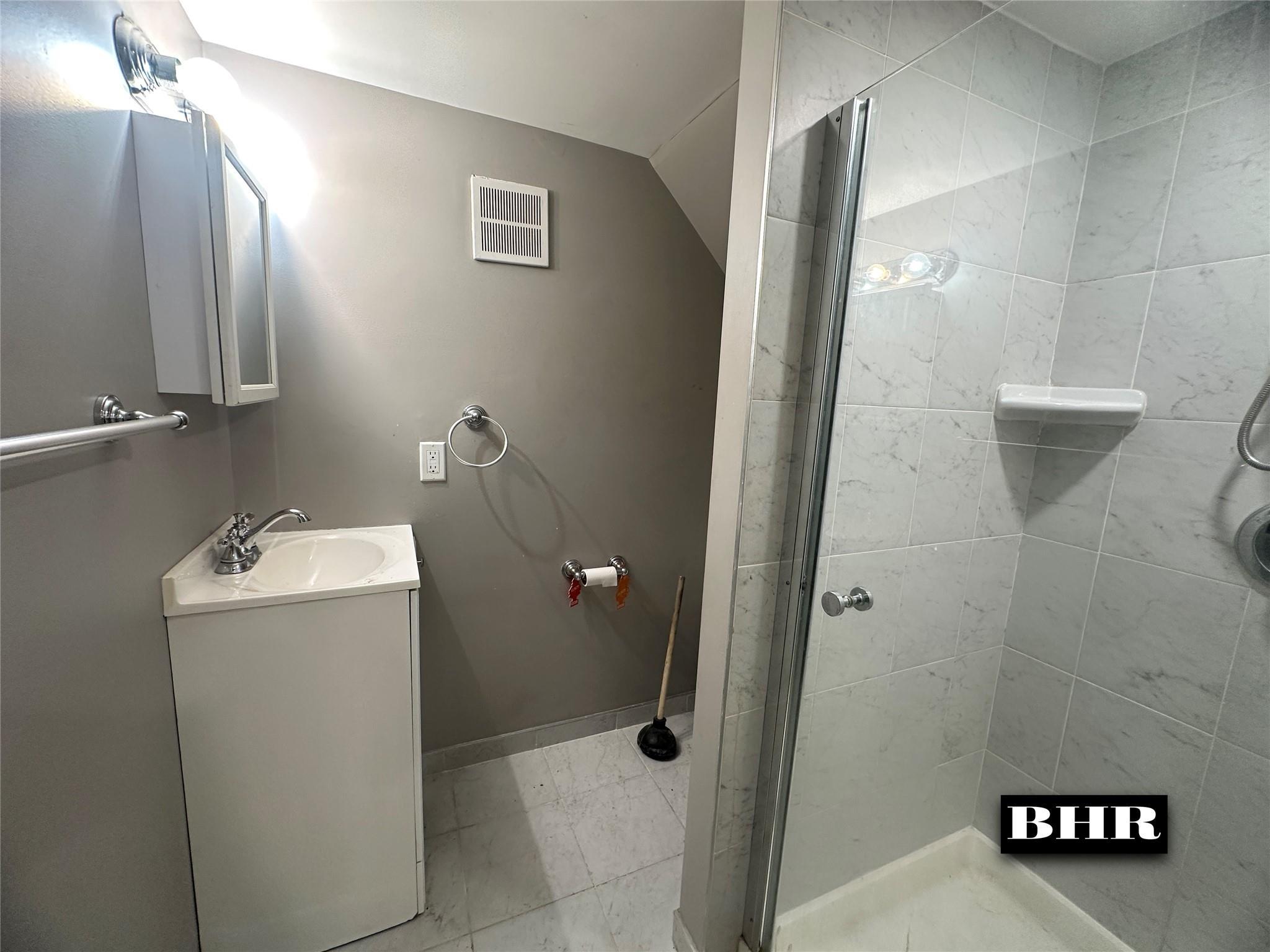 Single Family Aster  Brooklyn, NY 11229, MLS-872114-11