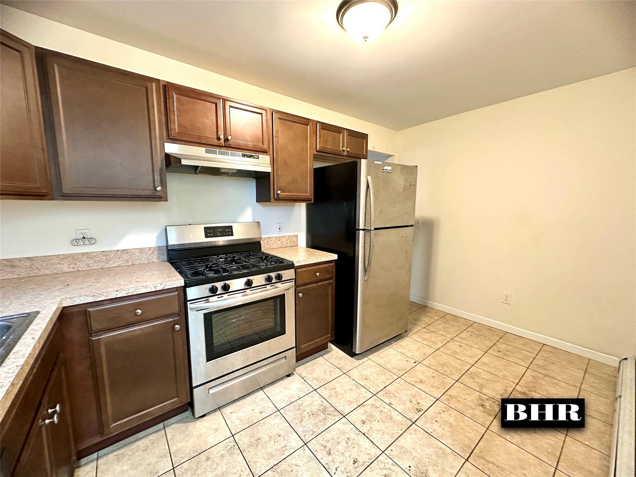 Single Family Aster  Brooklyn, NY 11229, MLS-872114-3