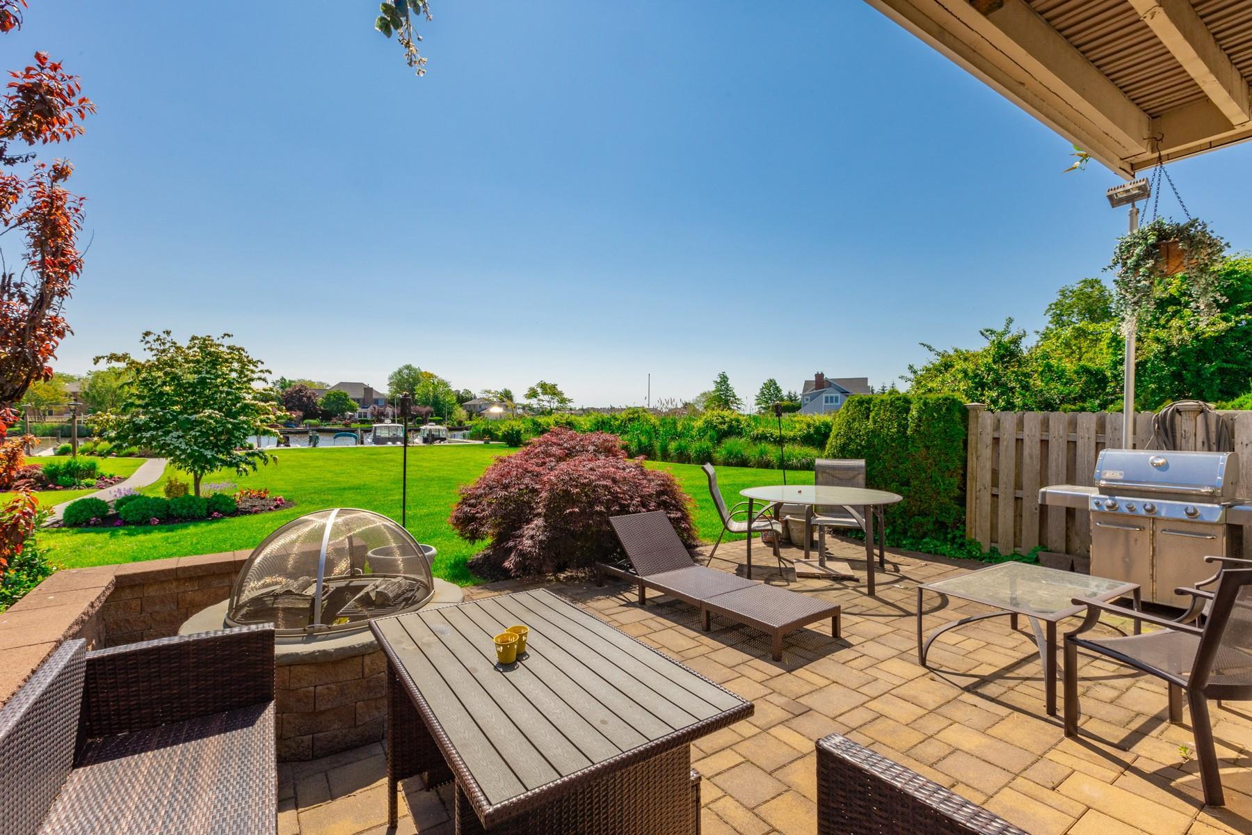 Condo Hidden Harbor  Suffolk County, NY 11702, MLS-872124-15
