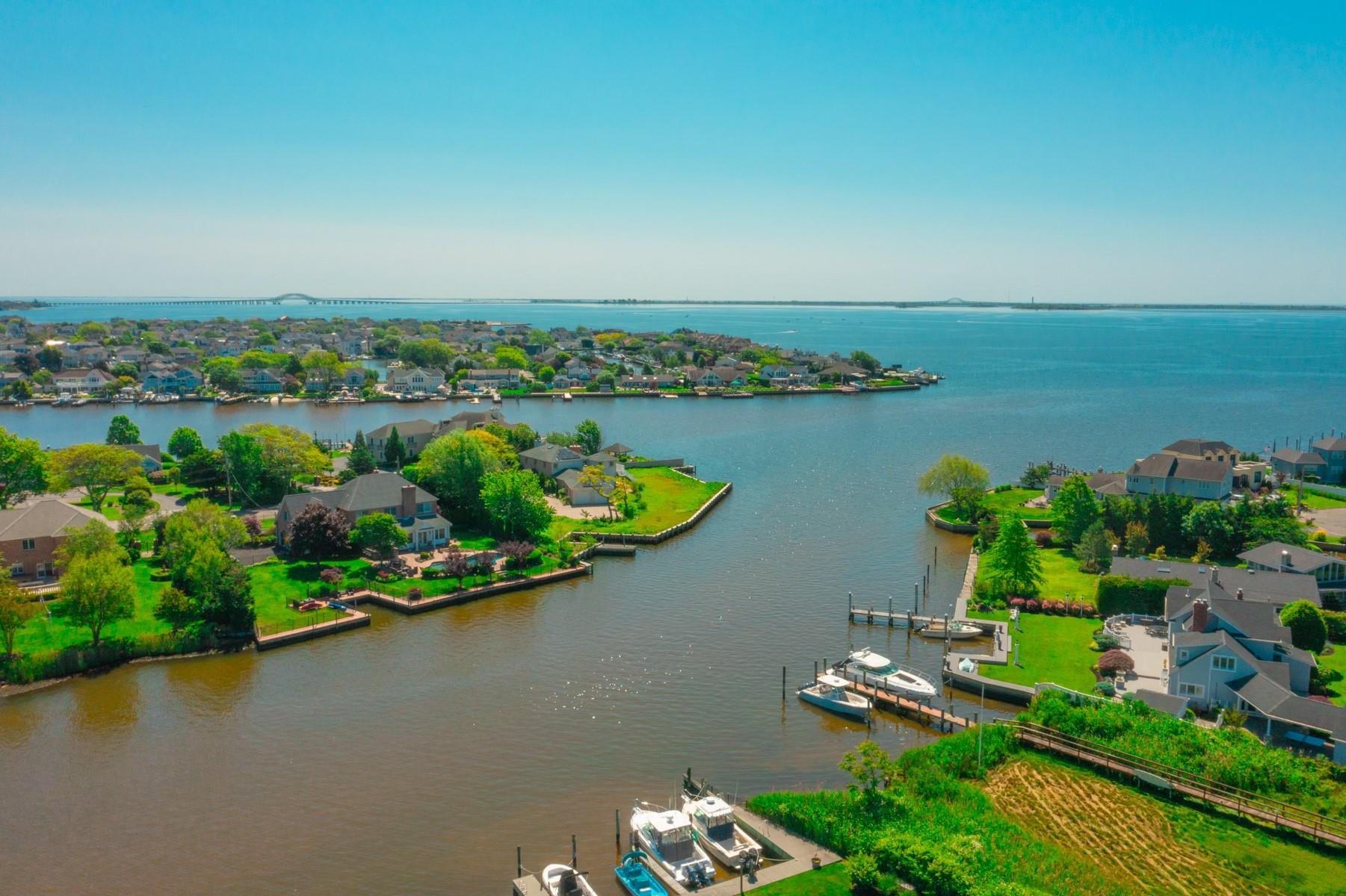 Condo Hidden Harbor  Suffolk County, NY 11702, MLS-872124-32