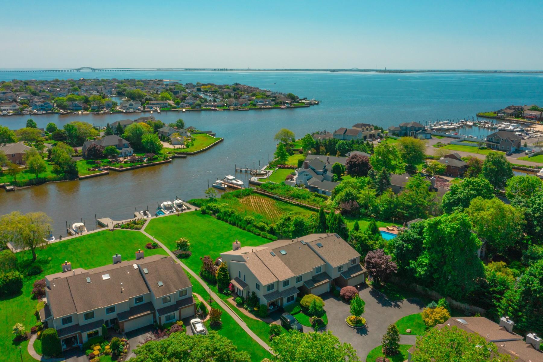 Condo Hidden Harbor  Suffolk County, NY 11702, MLS-872124-4