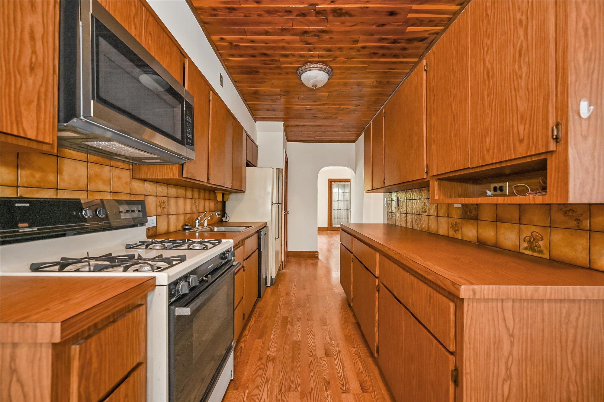 Single Family 65th  Queens, NY 11378, MLS-872133-17