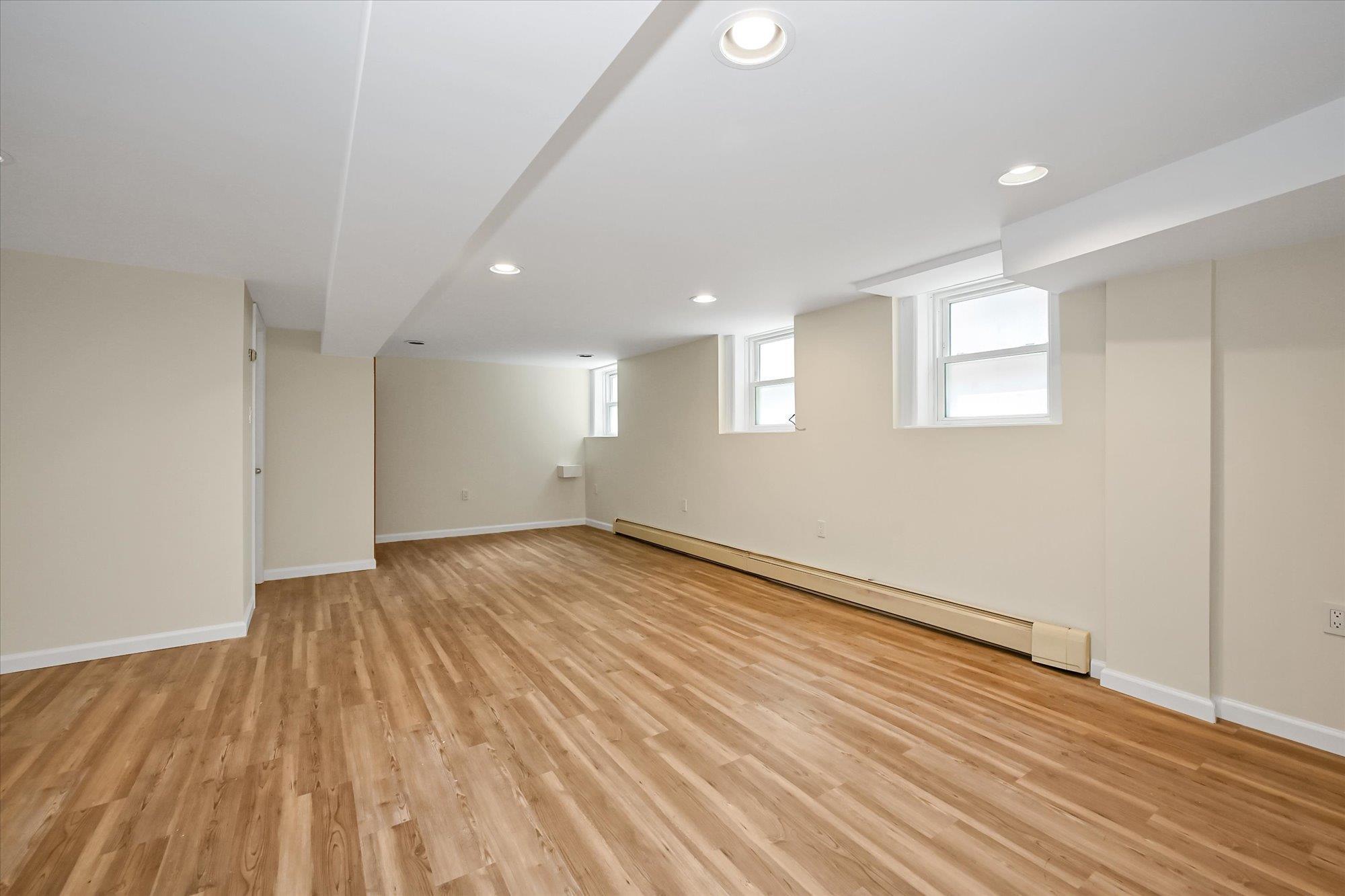 Single Family 65th  Queens, NY 11378, MLS-872133-27