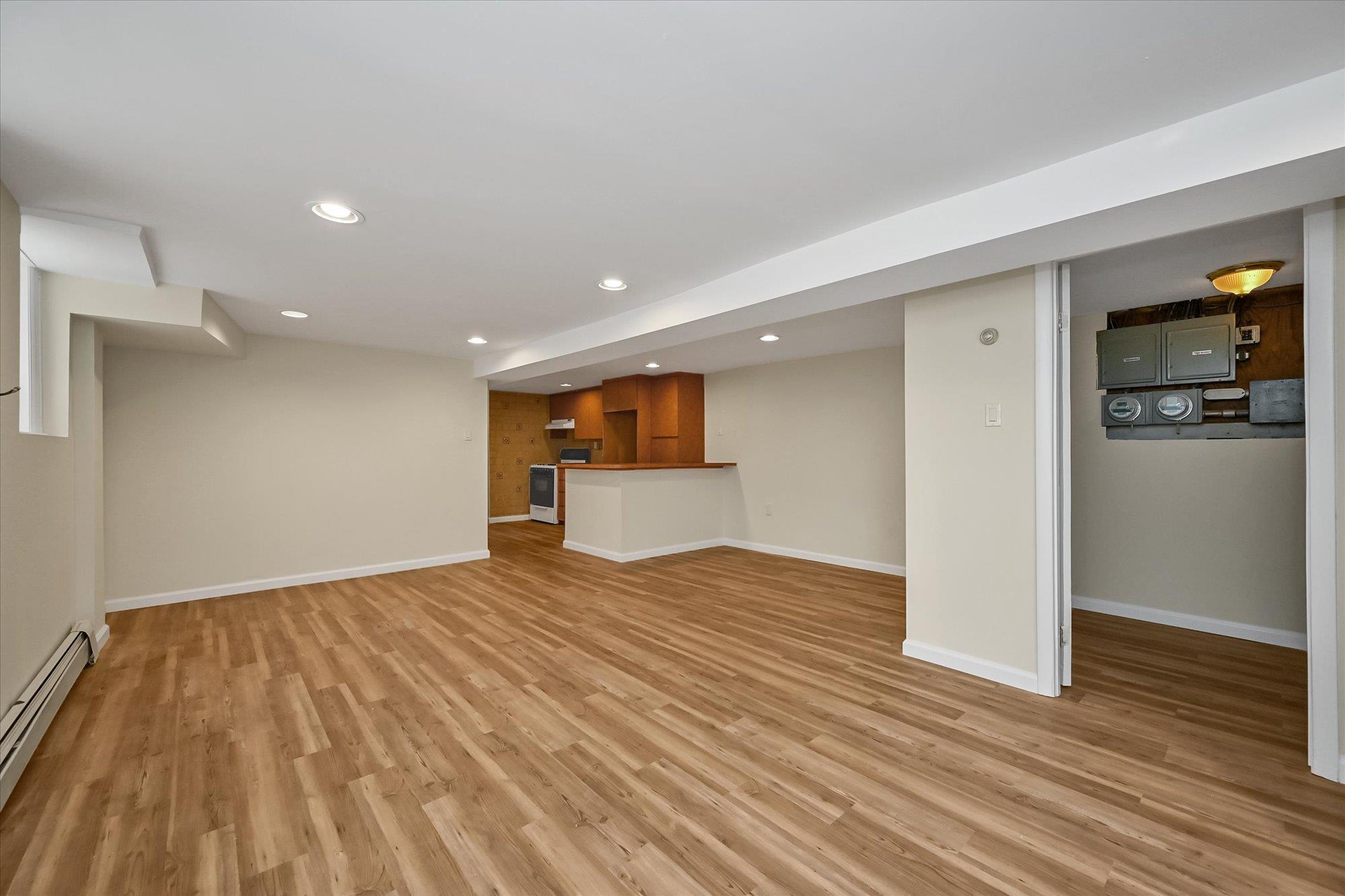 Single Family 65th  Queens, NY 11378, MLS-872133-28