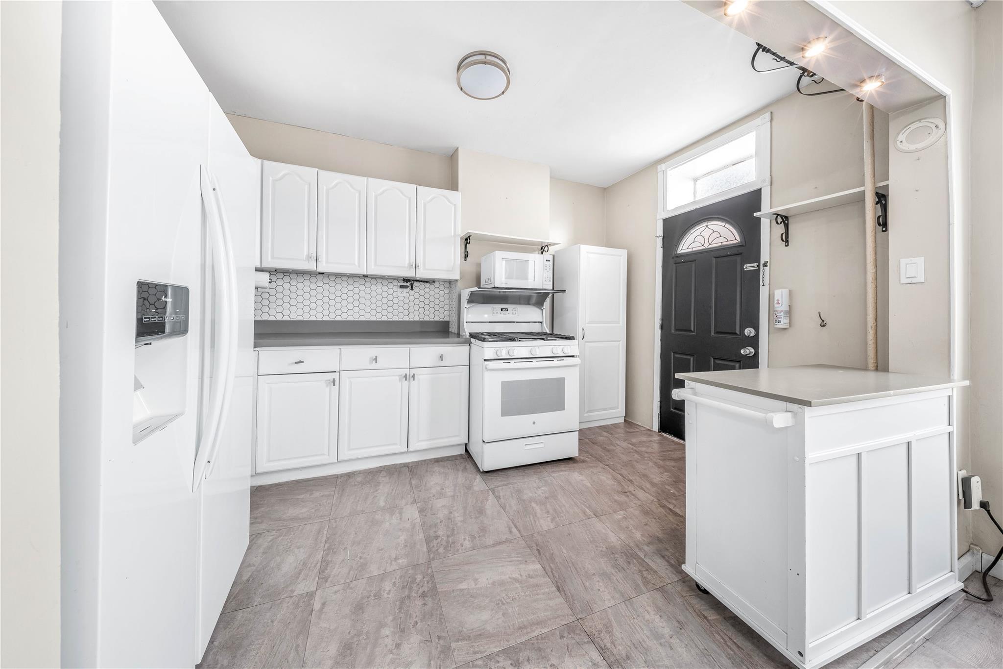 Single Family Beadel  Brooklyn, NY 11222, MLS-872136-10