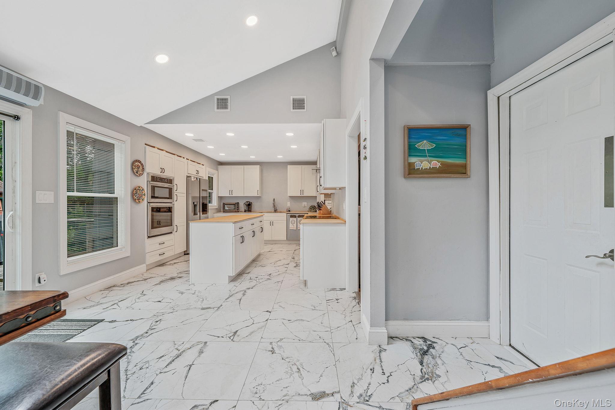 Single Family Hastings  Suffolk County, NY 11961, MLS-872143-11