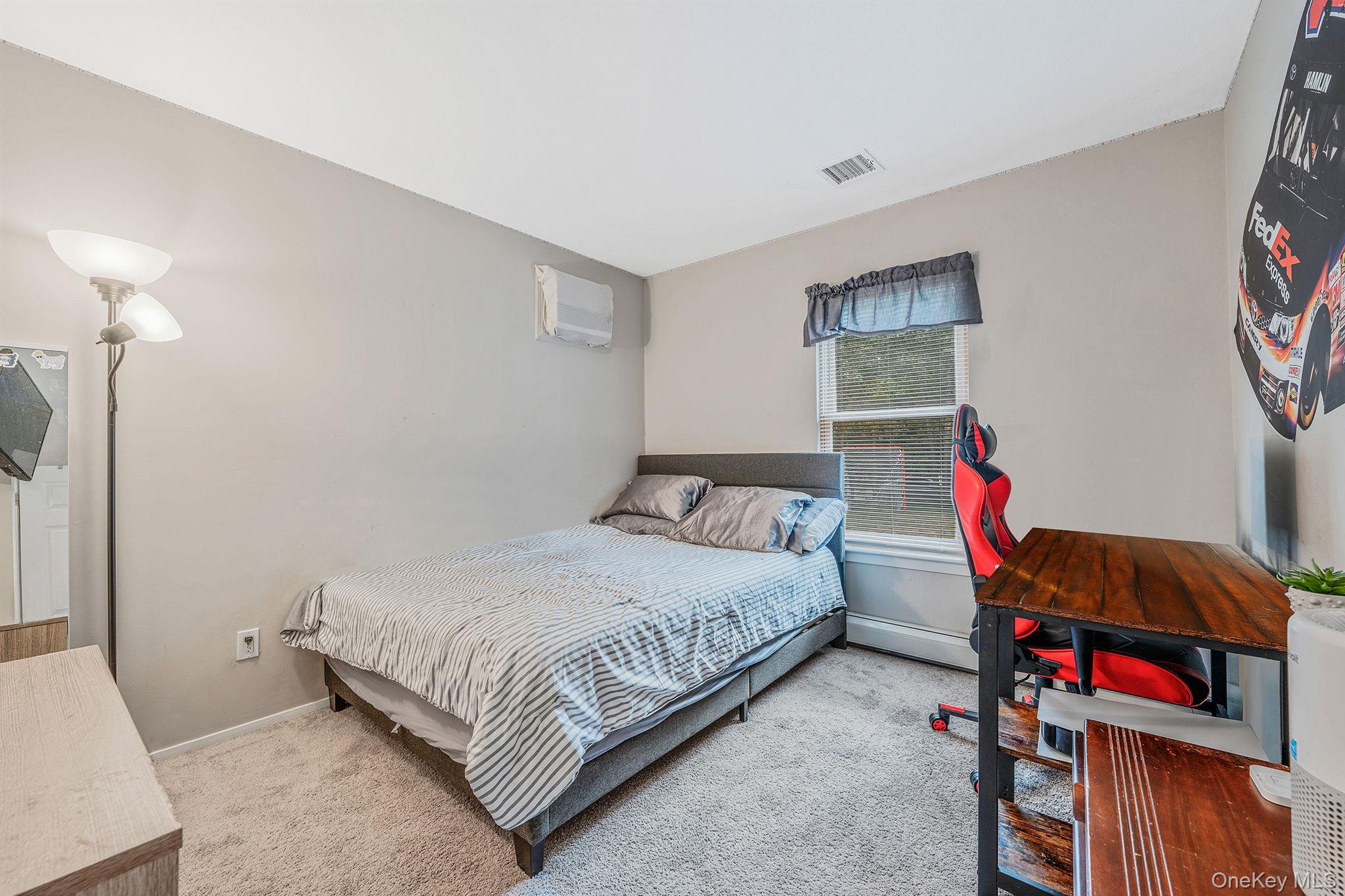 Single Family Hastings  Suffolk County, NY 11961, MLS-872143-15