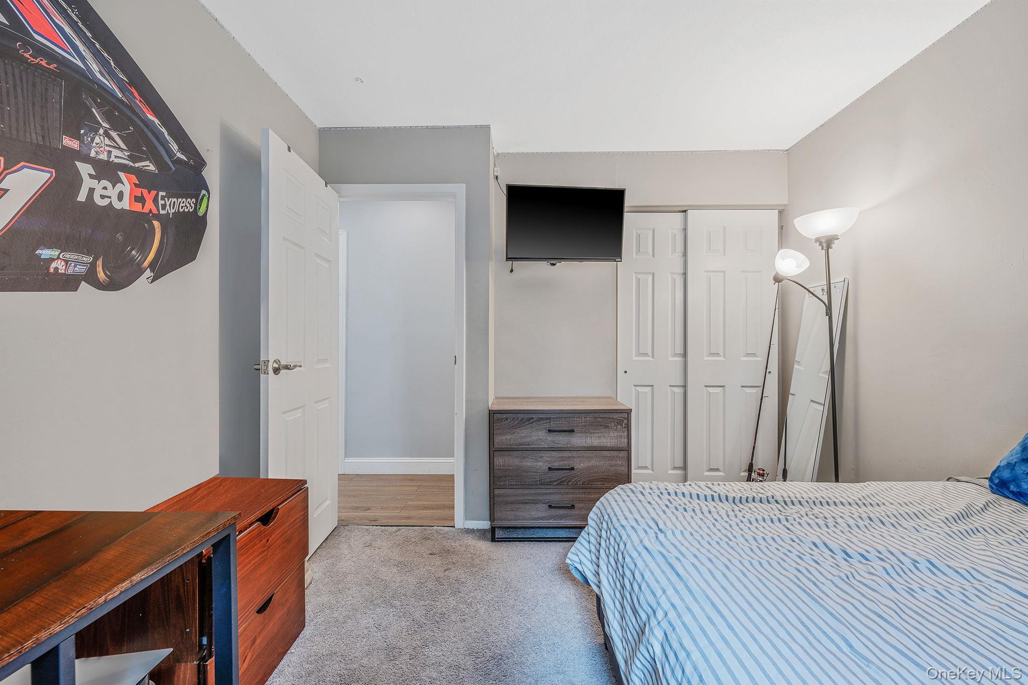 Single Family Hastings  Suffolk County, NY 11961, MLS-872143-16