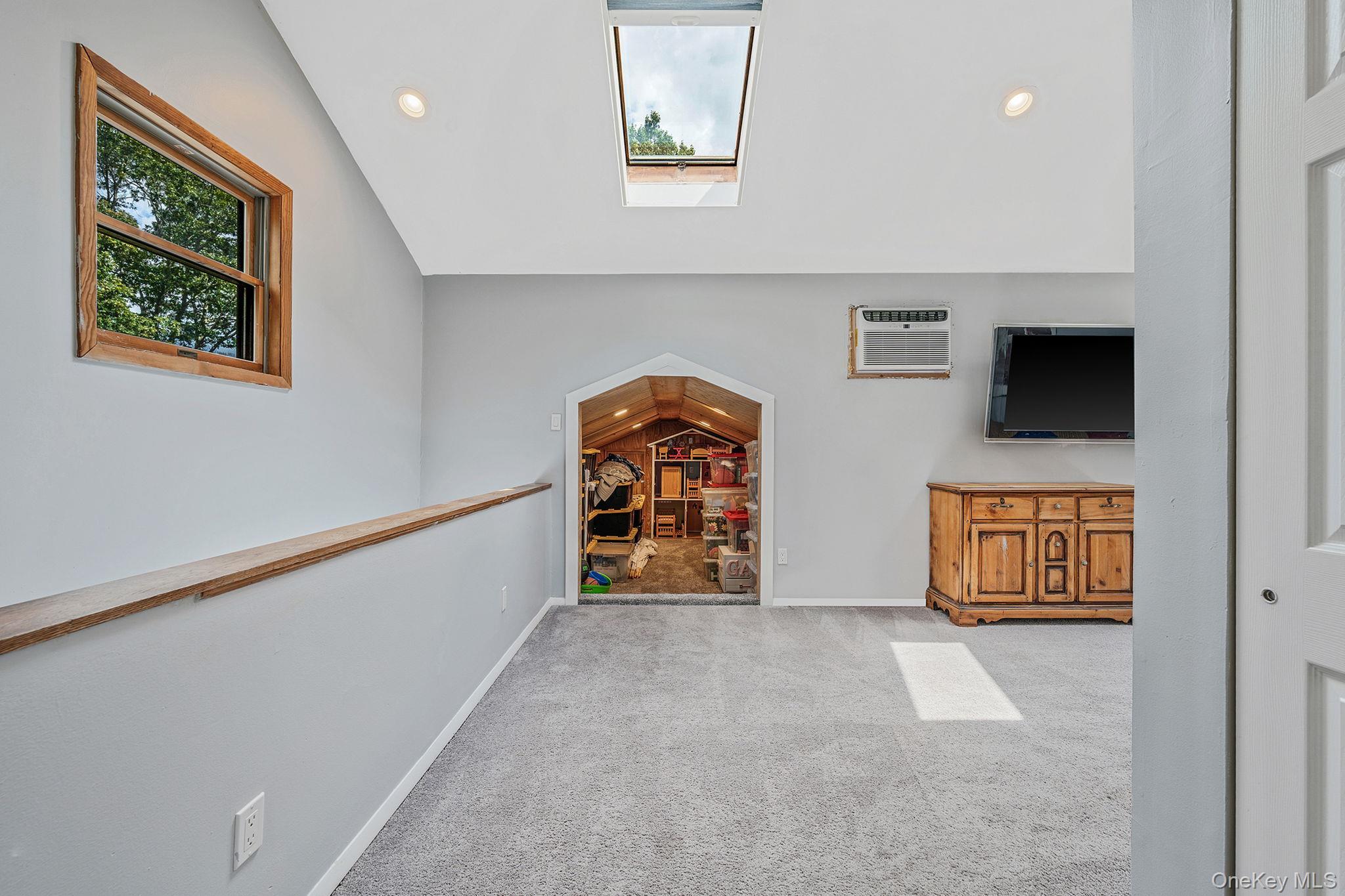 Single Family Hastings  Suffolk County, NY 11961, MLS-872143-23