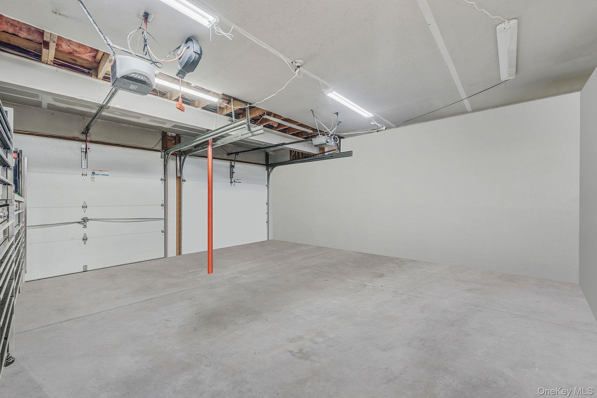 Single Family Hastings  Suffolk County, NY 11961, MLS-872143-29