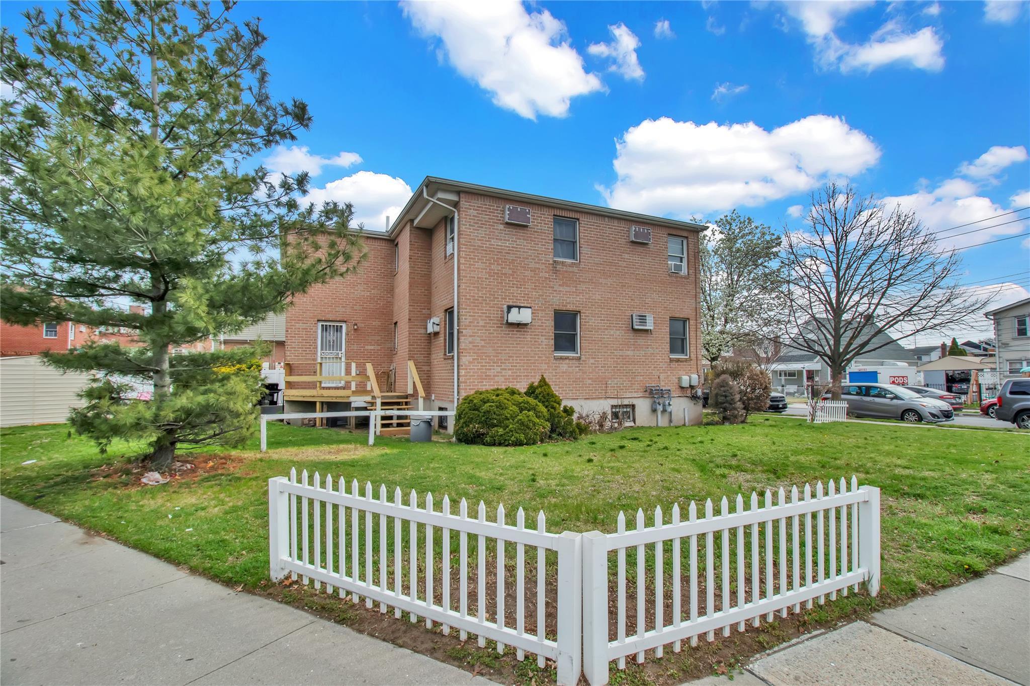 Single Family 129th  Queens, NY 11434, MLS-872151-2