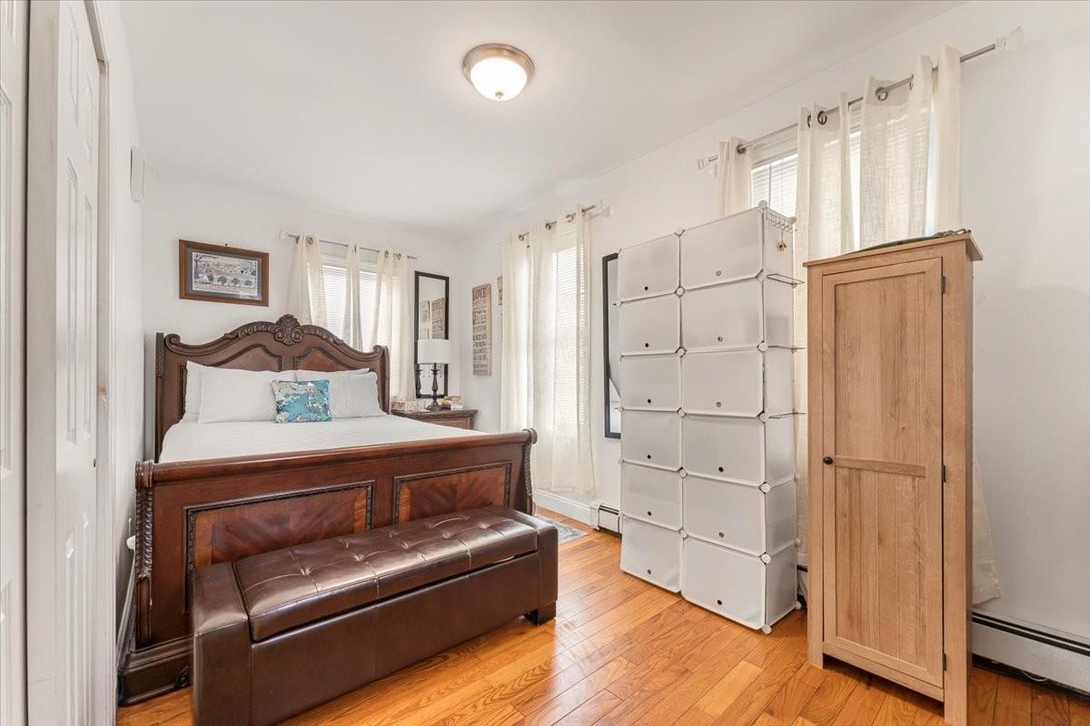 Single Family Thursby Queens, NY 11692, MLS-872161-11