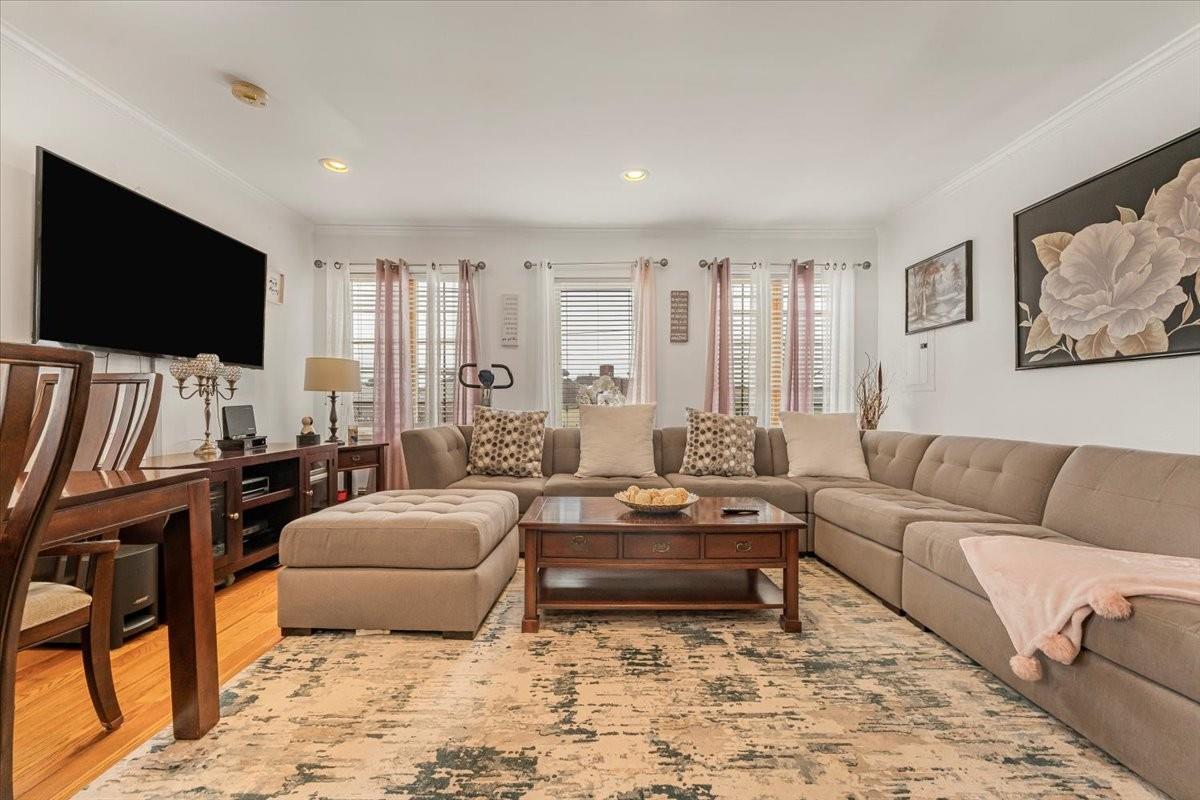 Single Family Thursby Queens, NY 11692, MLS-872161-3