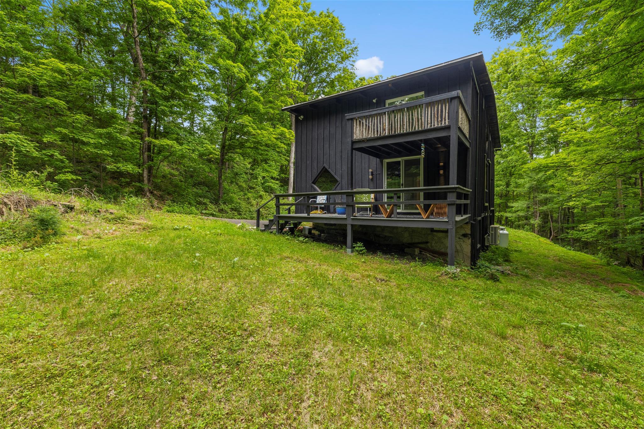 Single Family Hill  Ulster County, NY 12401, MLS-872163-2