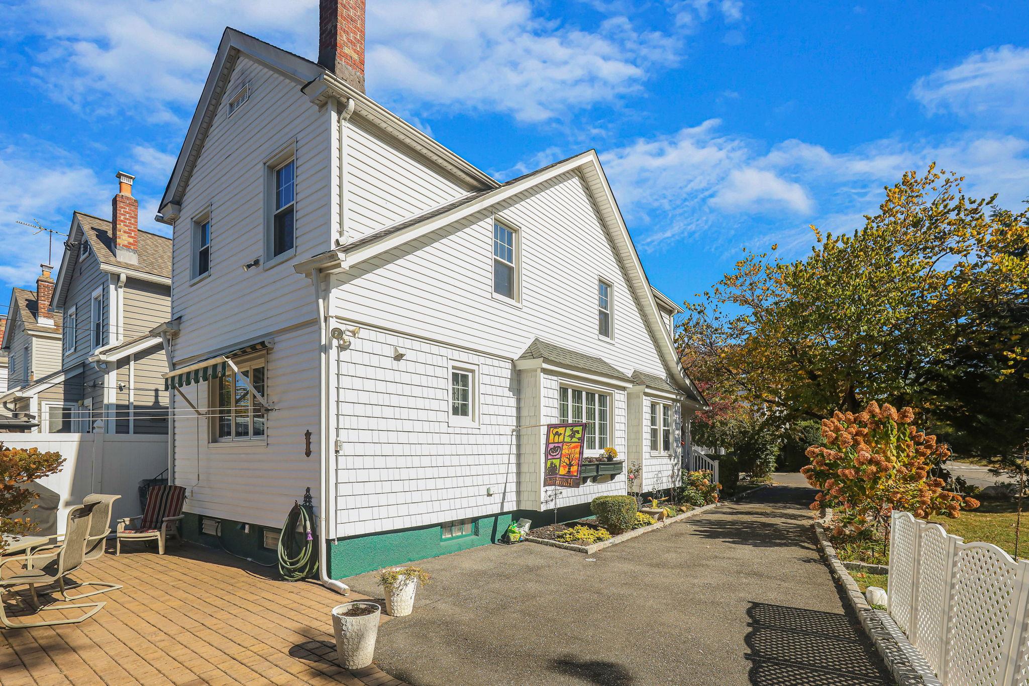 Single Family 72nd  Queens, NY 11375, MLS-872169-34